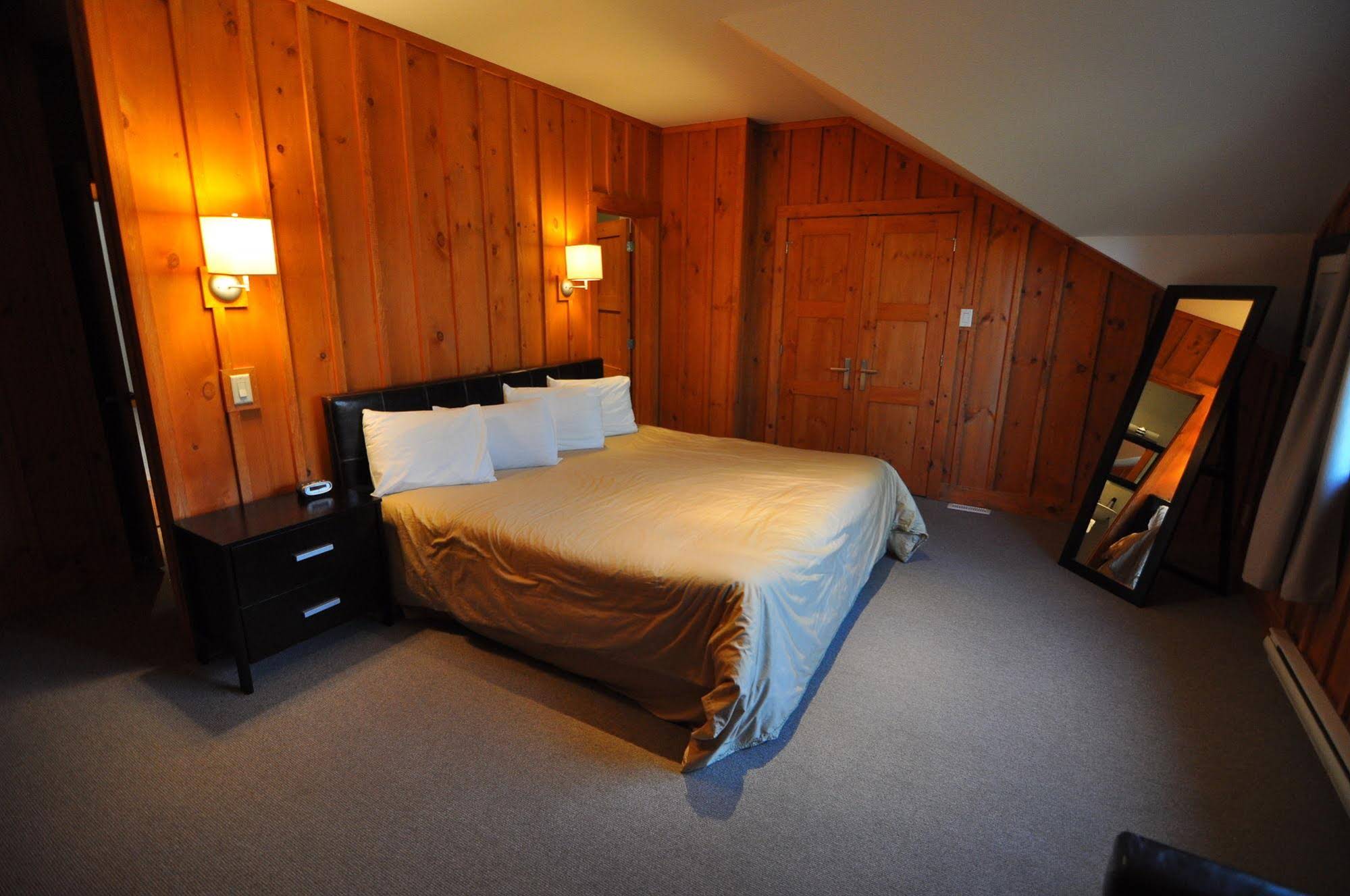 Chalet à Louer Tremblant | RCNT Chalets