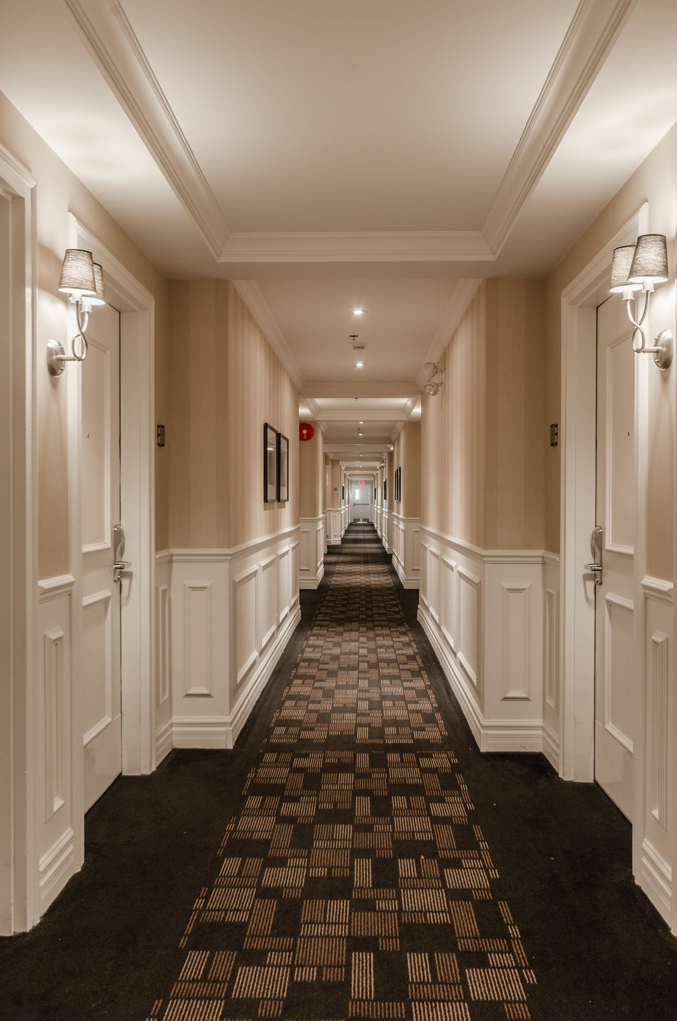 Le Saint Martin Hotel & Suites