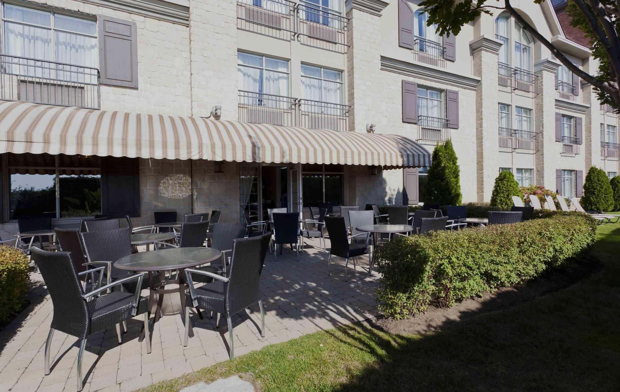 Le Saint Martin Hotel & Suites