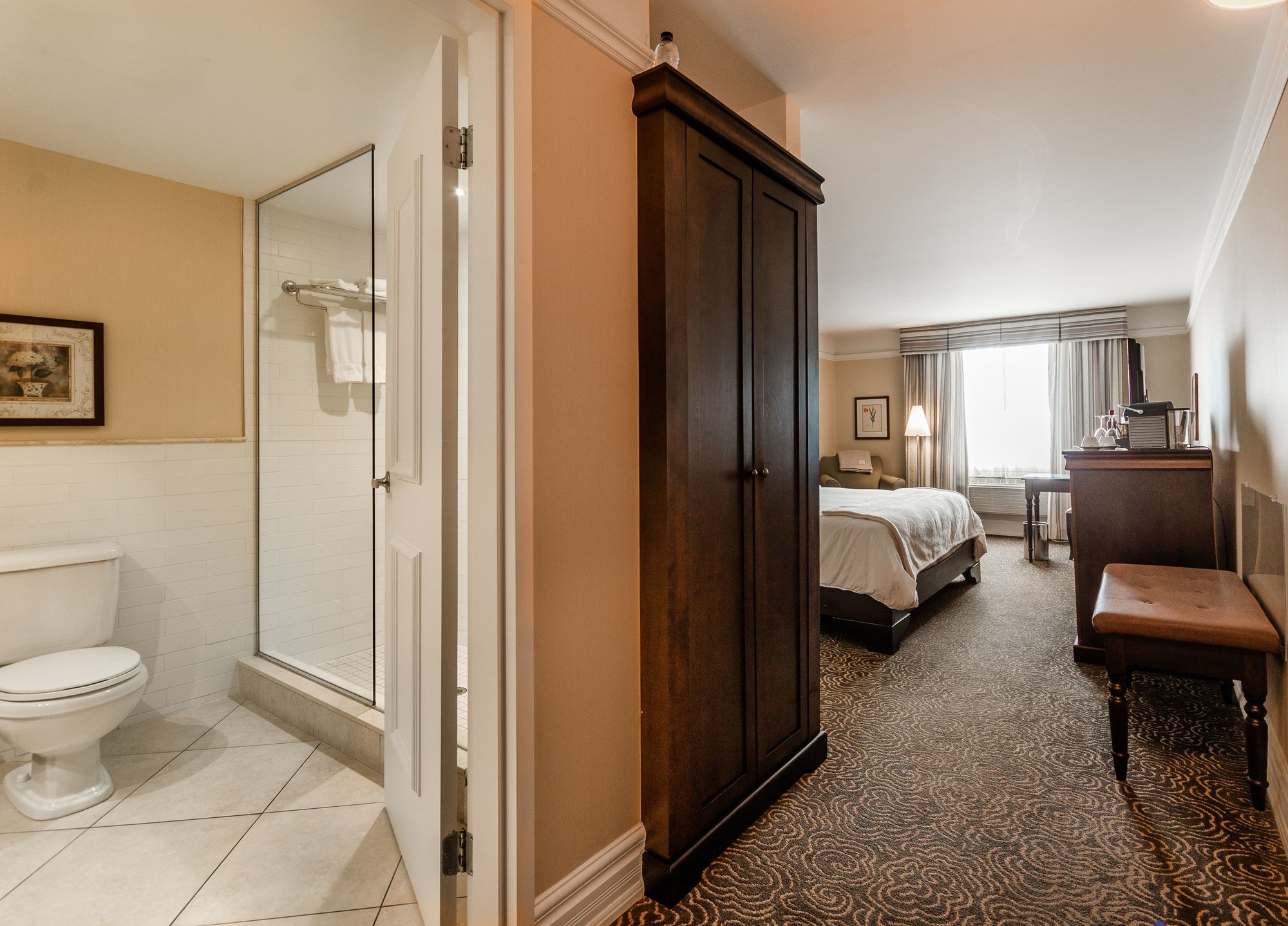 Le Saint Martin Hotel & Suites
