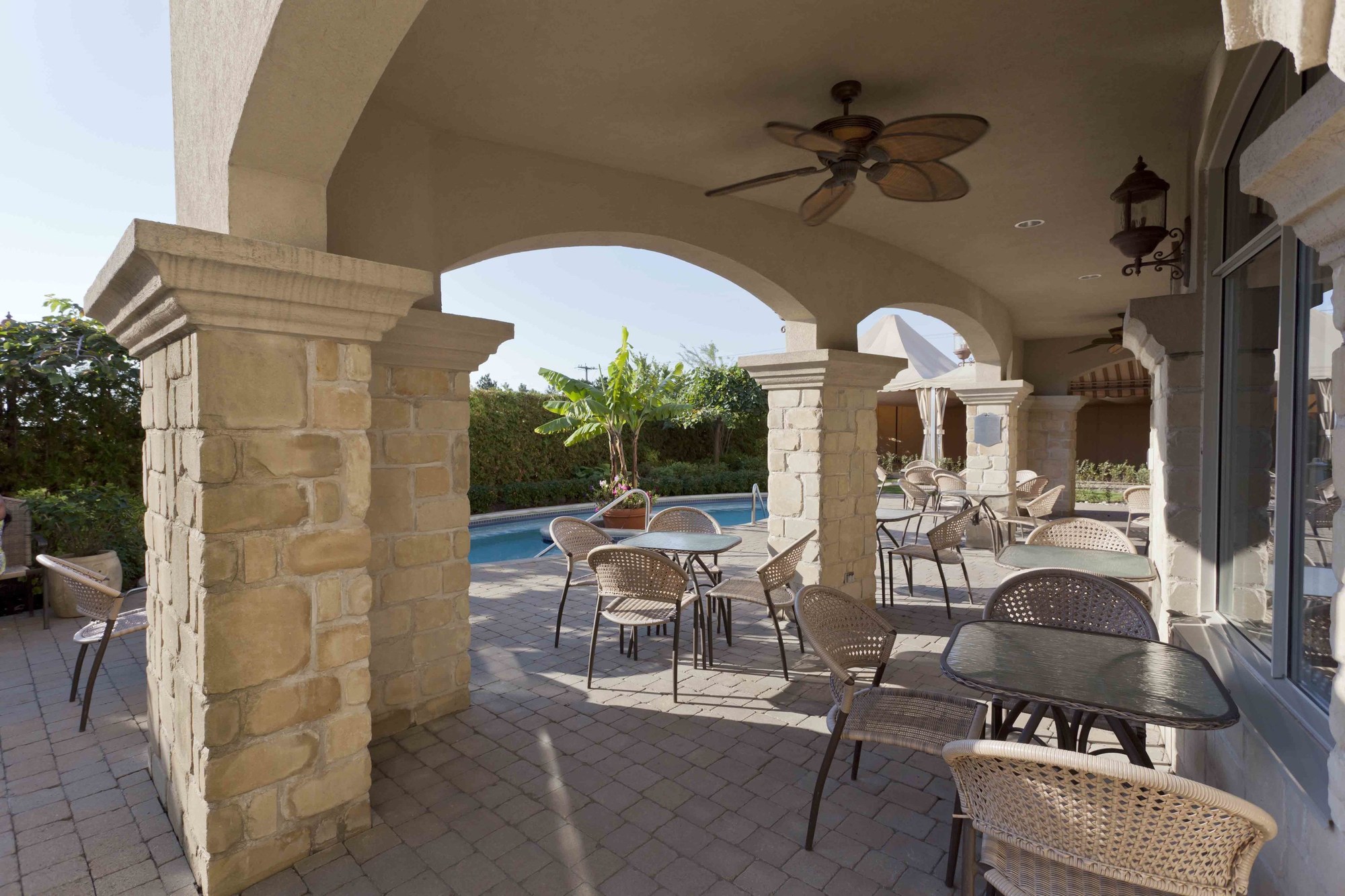 Le Saint Martin Hotel & Suites