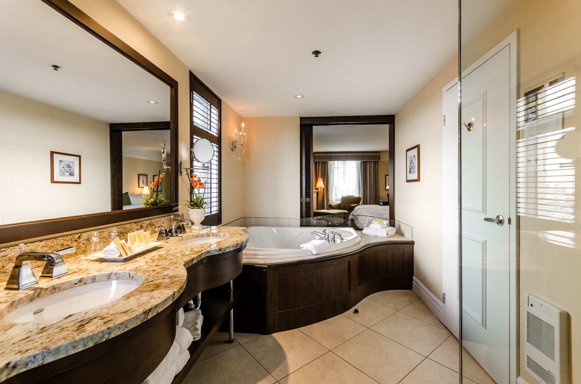 Le Saint Martin Hotel & Suites