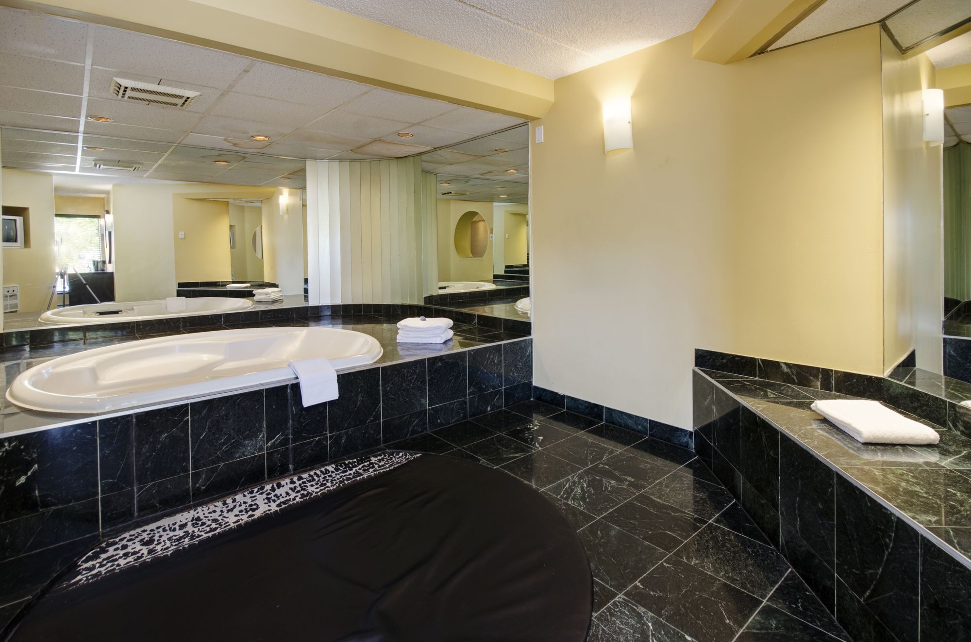 Complexe Royal LaBarre