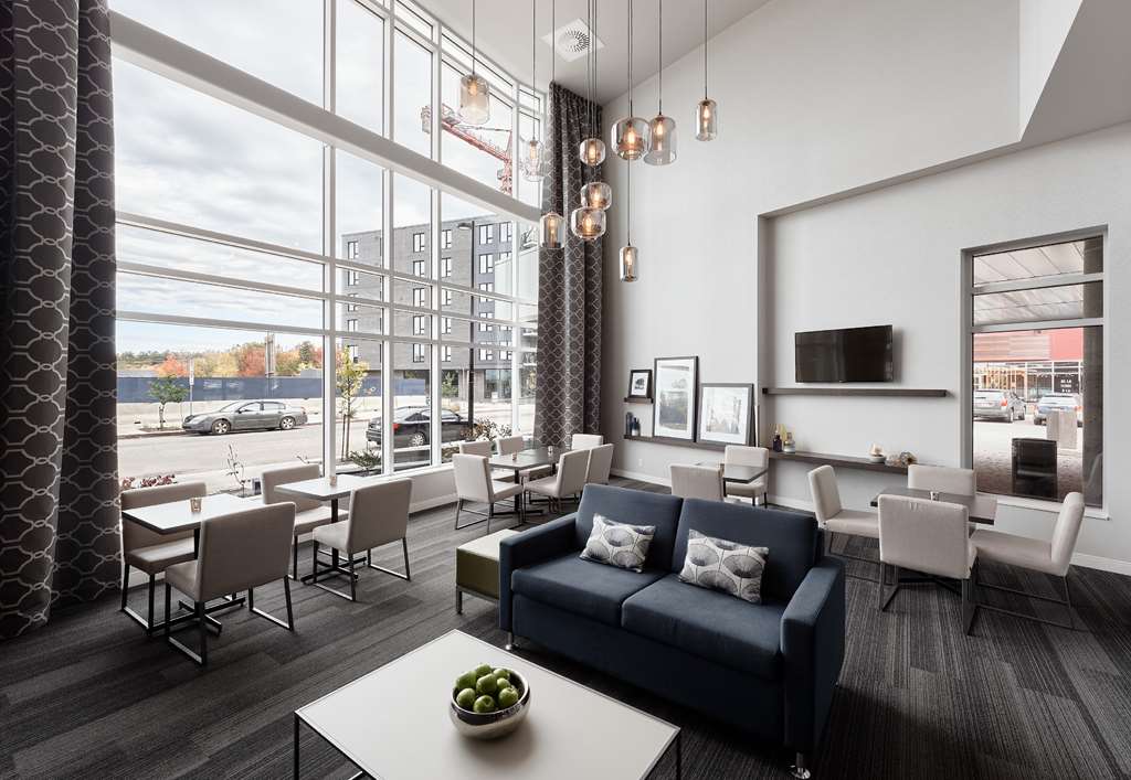 Hampton Inn & Suites by Hilton Quebec City /Saint-Romuald