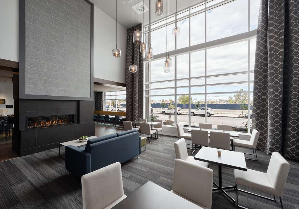 Hampton Inn & Suites by Hilton Quebec City /Saint-Romuald