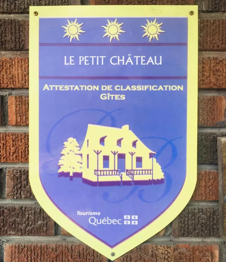 Le Petit Chateau