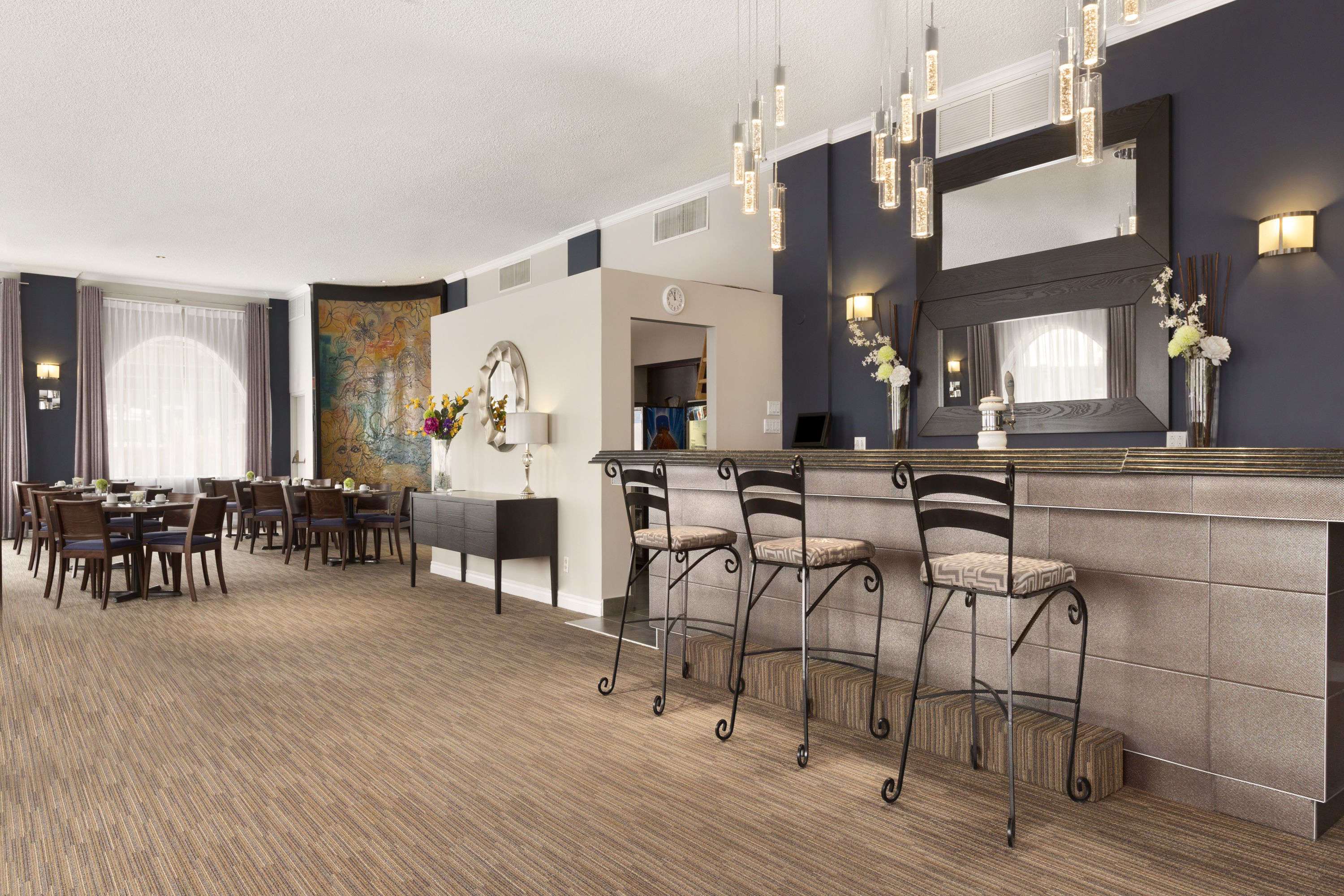 Days Inn by Wyndham Montreal Airport Conference Centre