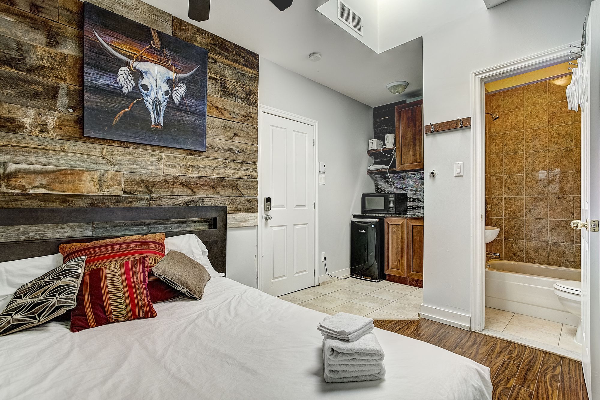 Destination Stays Griffintown Montreal