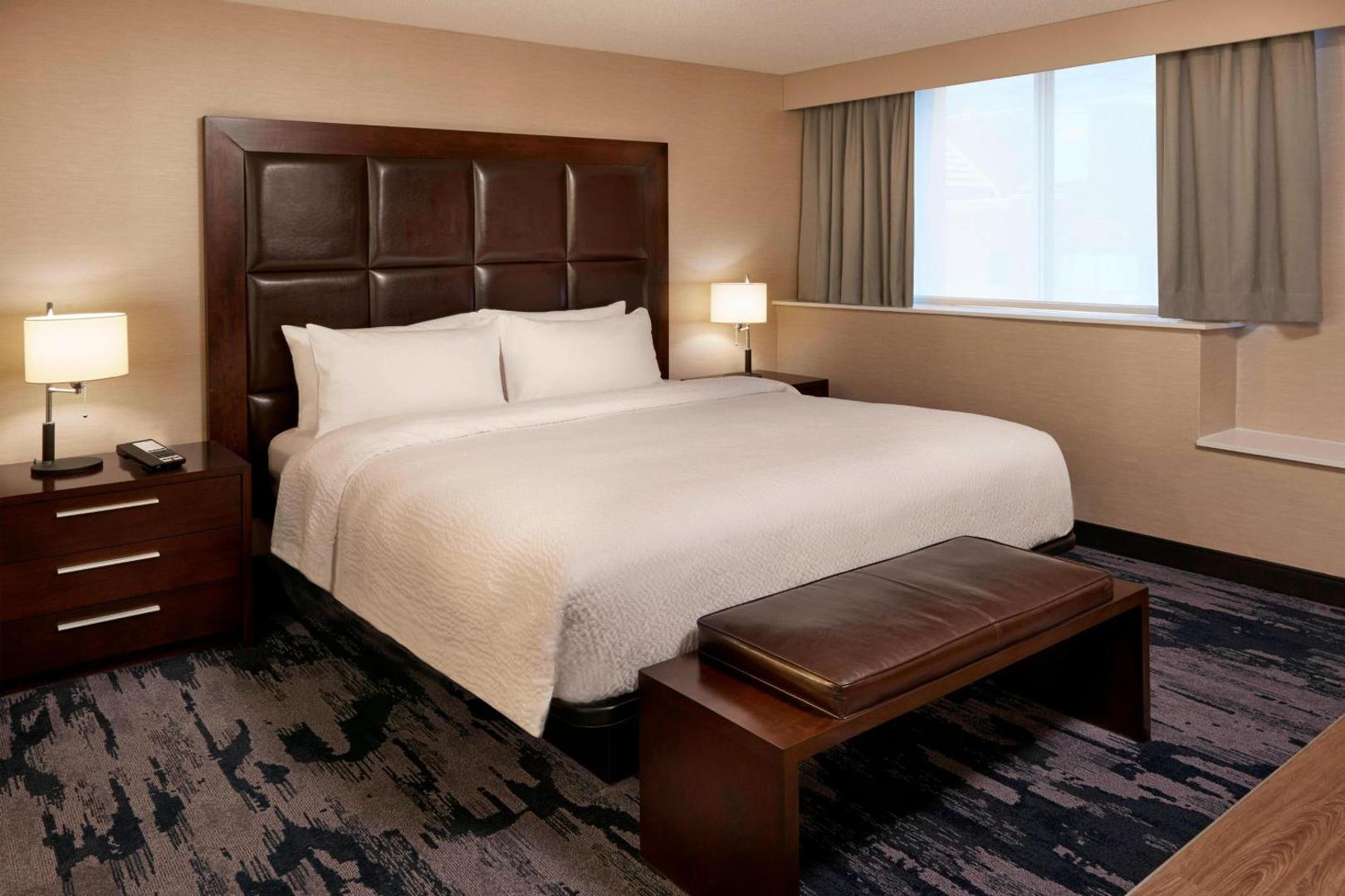 Fairfield by Marriott Montreal Downtown