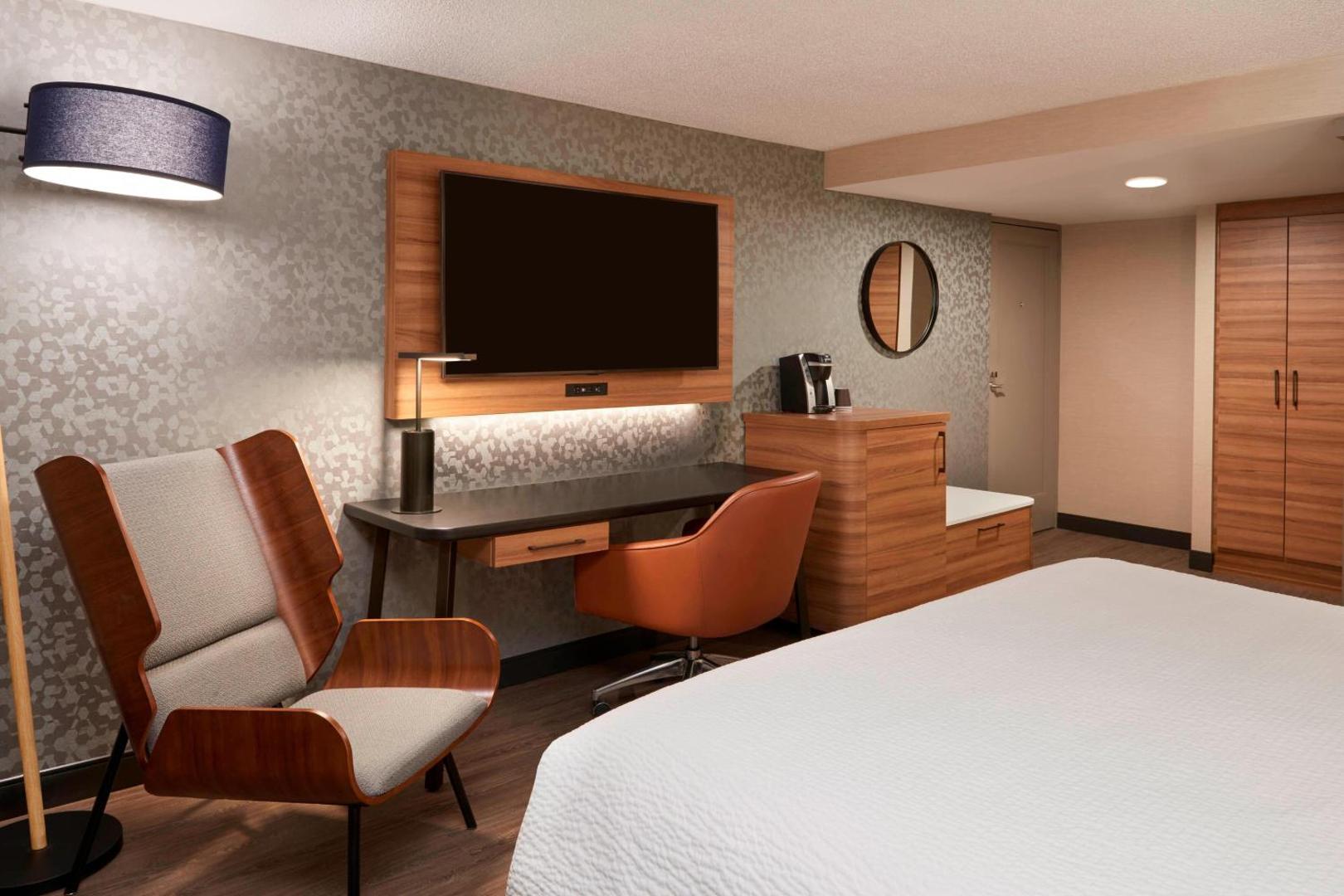 Fairfield by Marriott Montreal Downtown