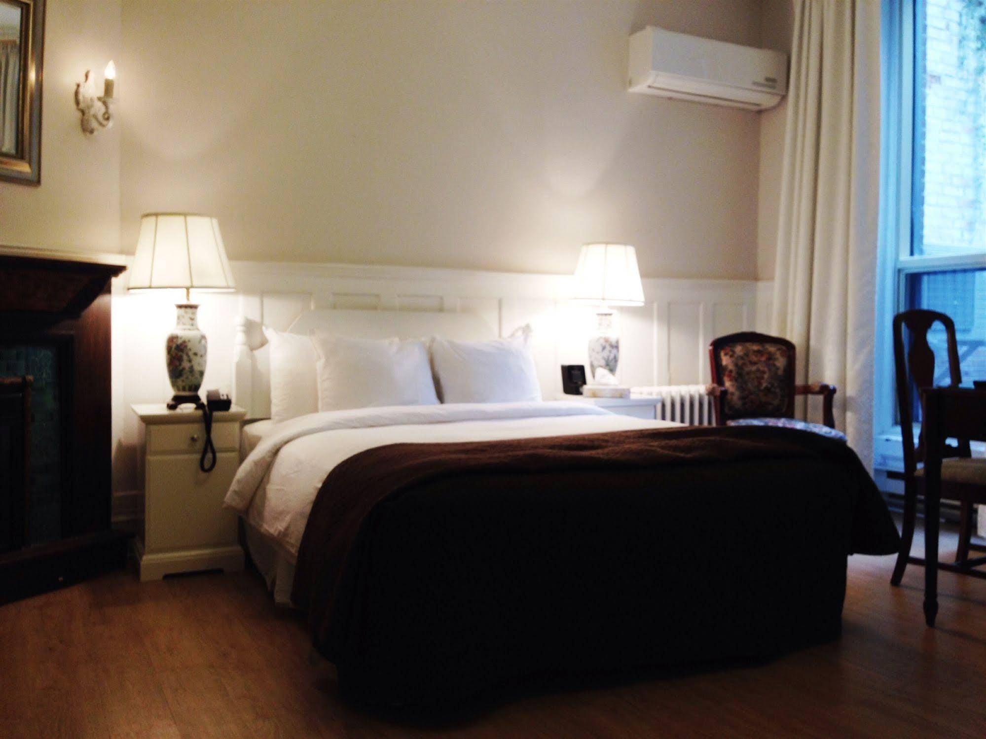 Hotel Ambrose