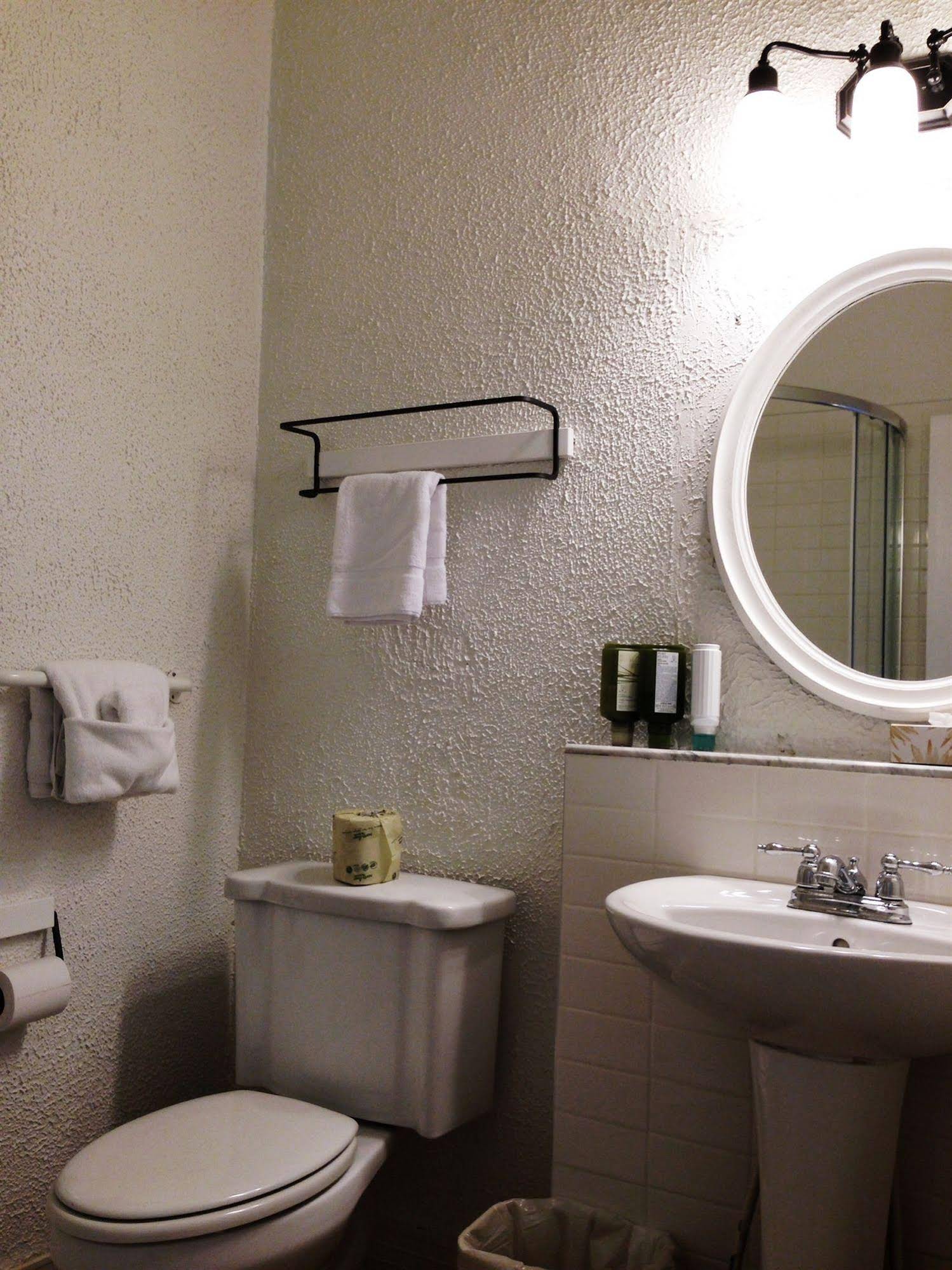 Hotel Ambrose