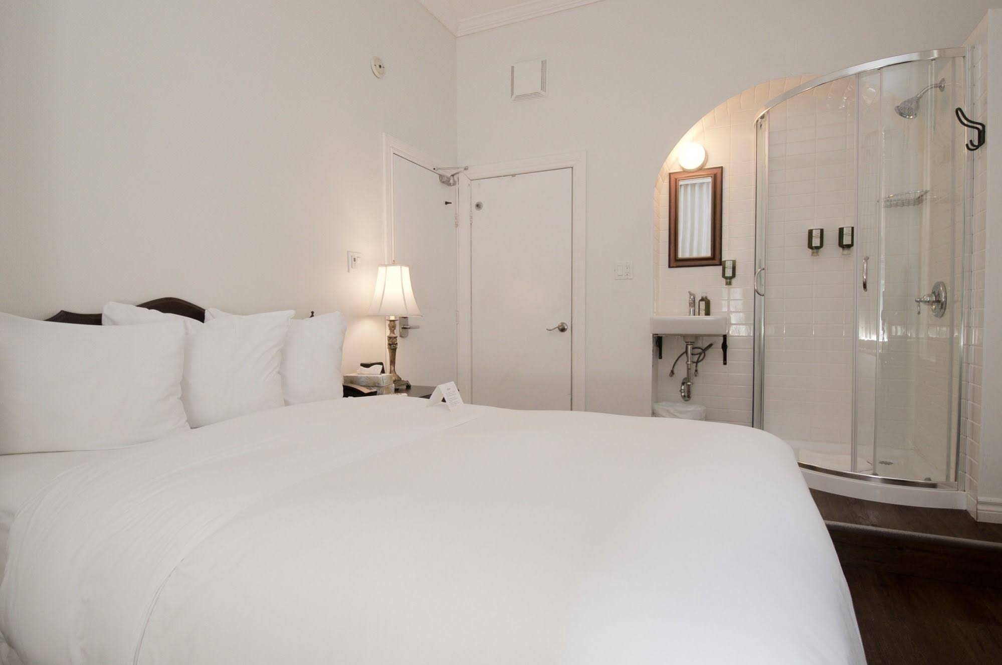 Hotel Ambrose