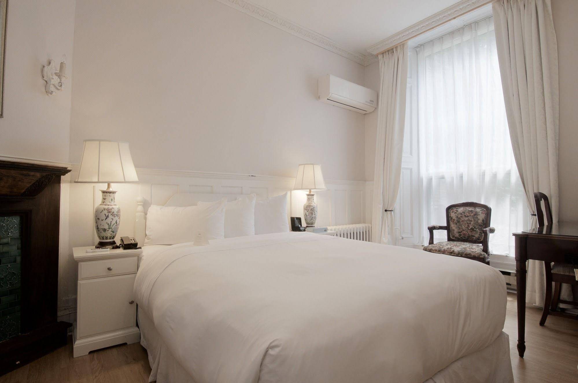 Hotel Ambrose