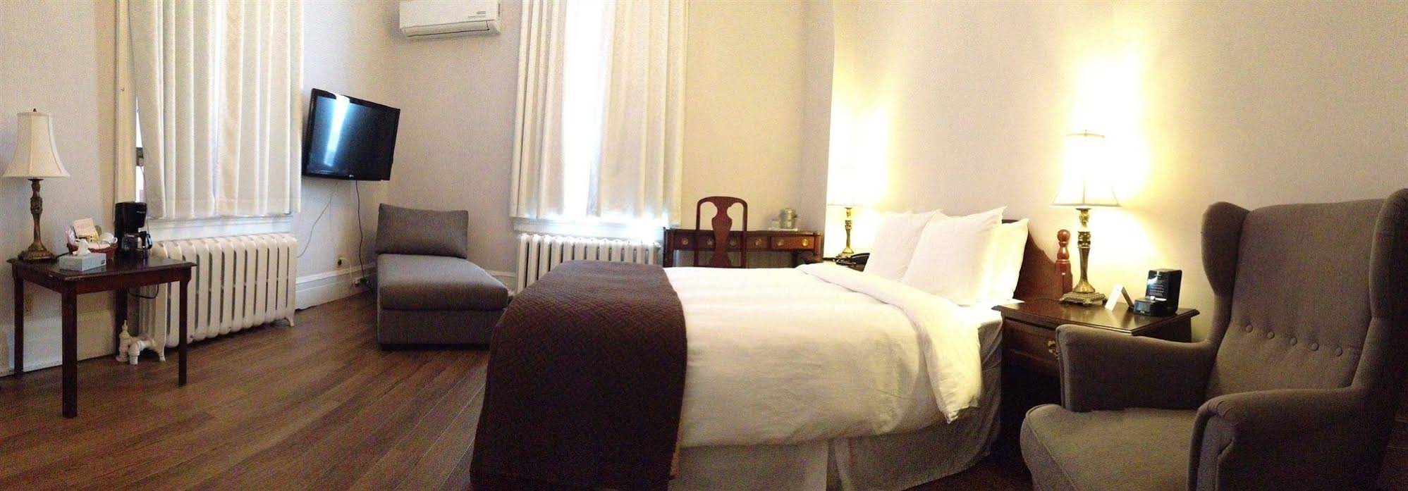 Hotel Ambrose