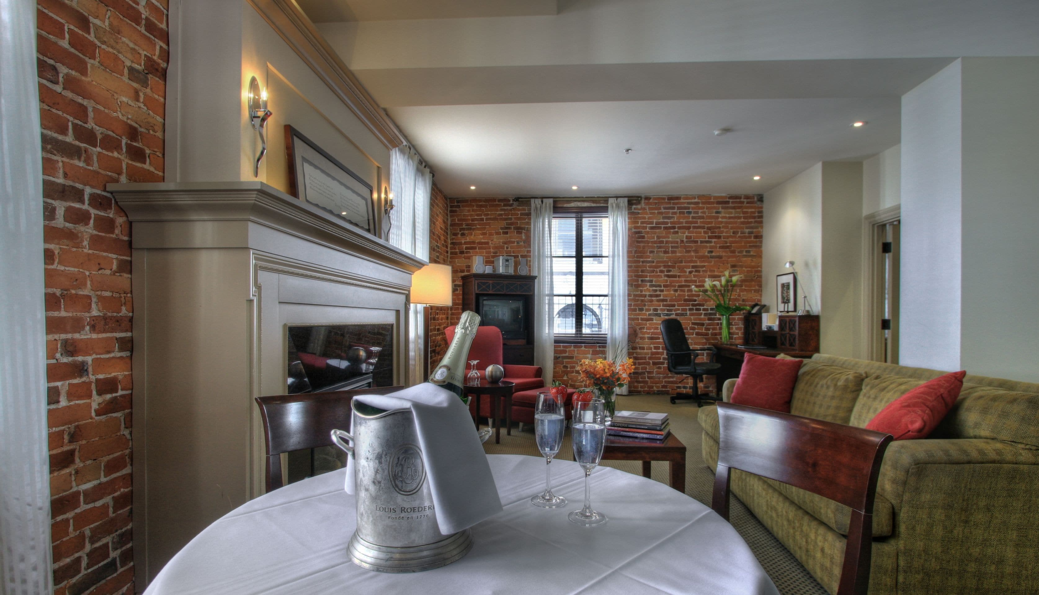 Hotel Nelligan
