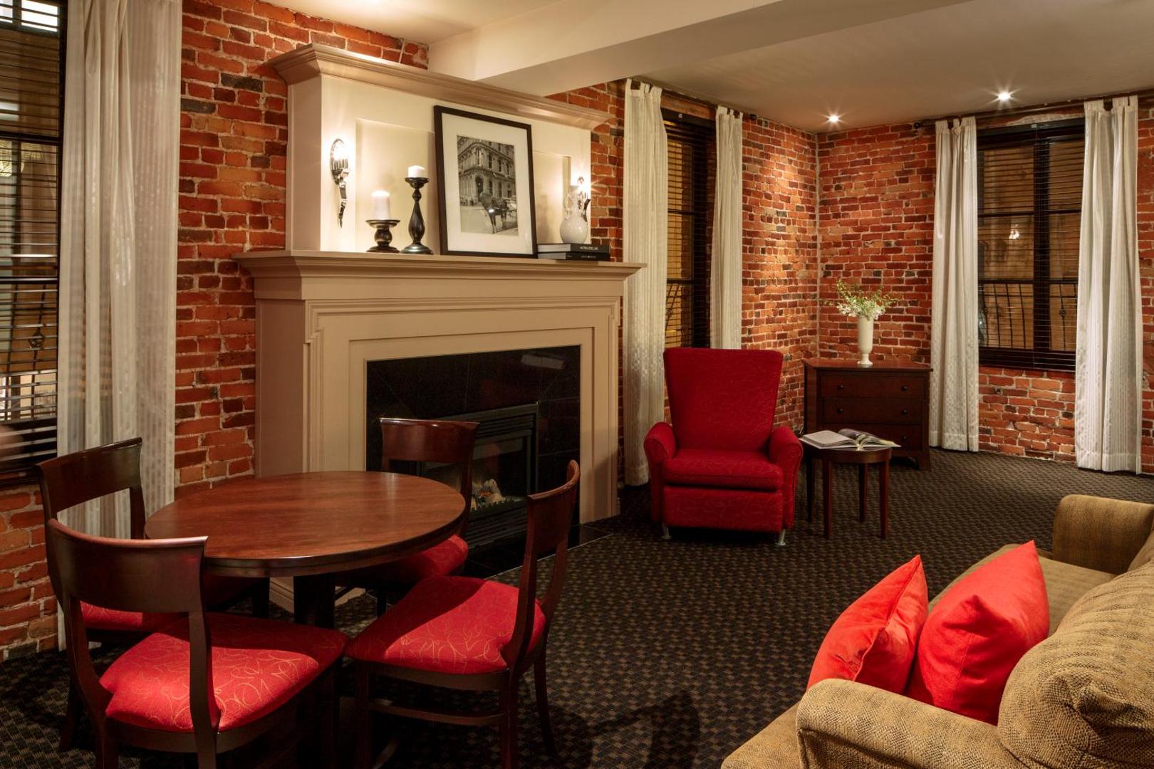 Hotel Nelligan