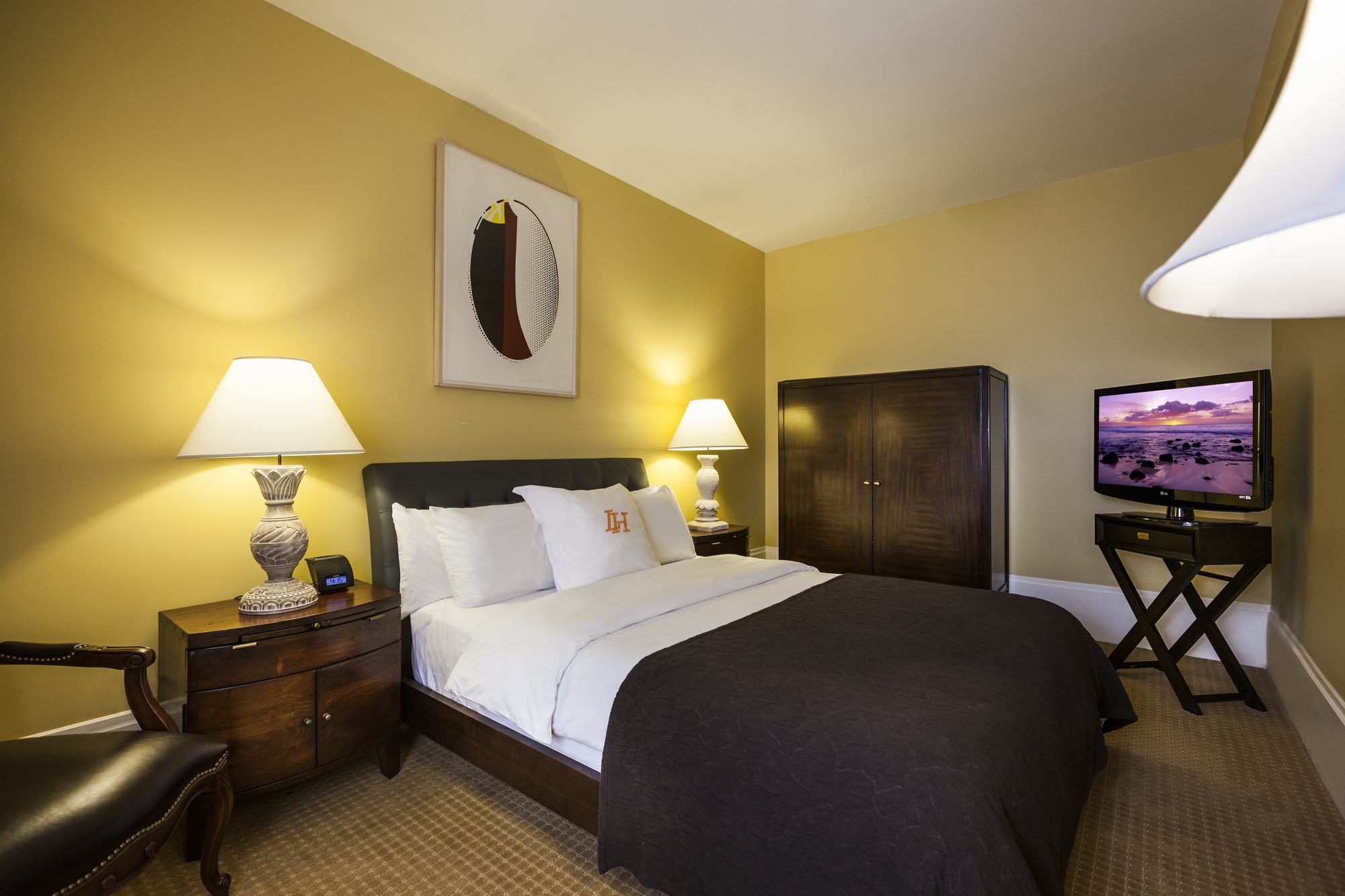 L'Hotel