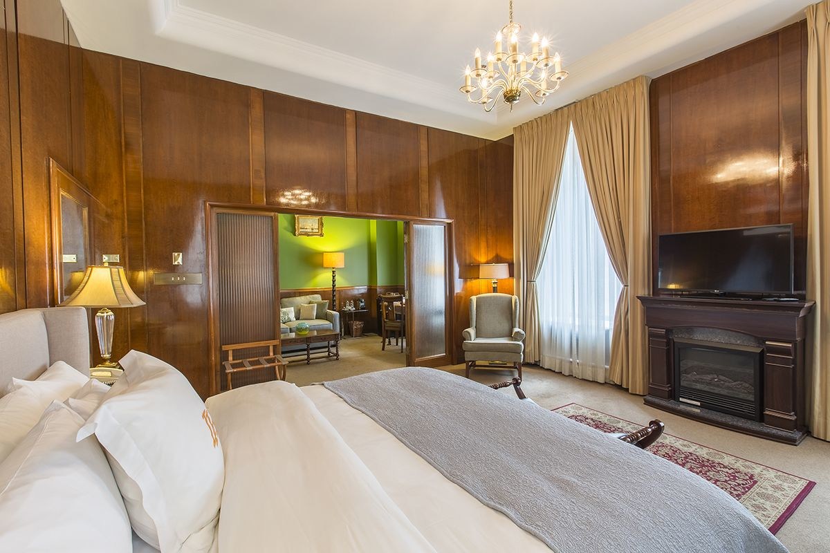 L'Hotel