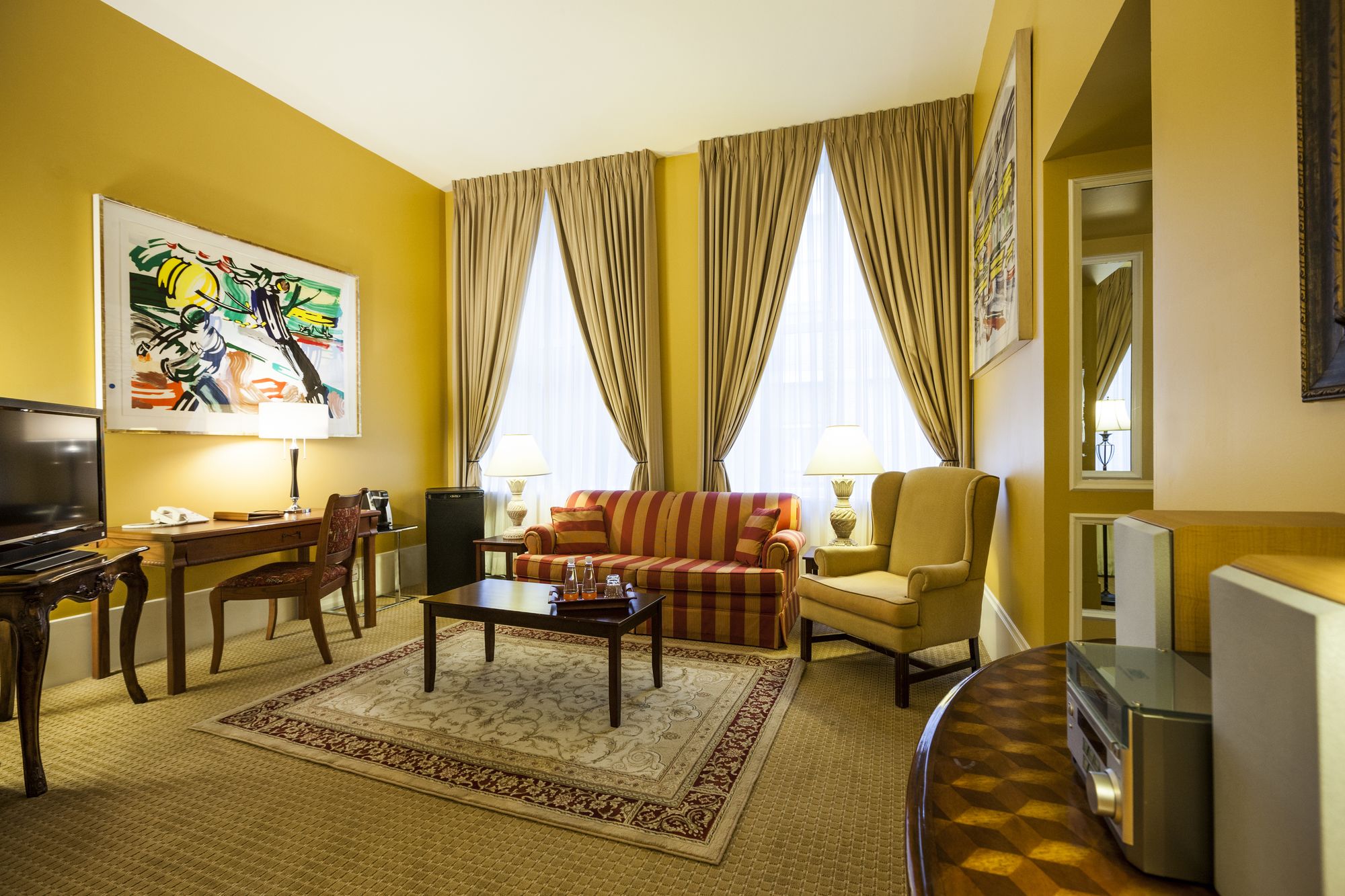 L'Hotel