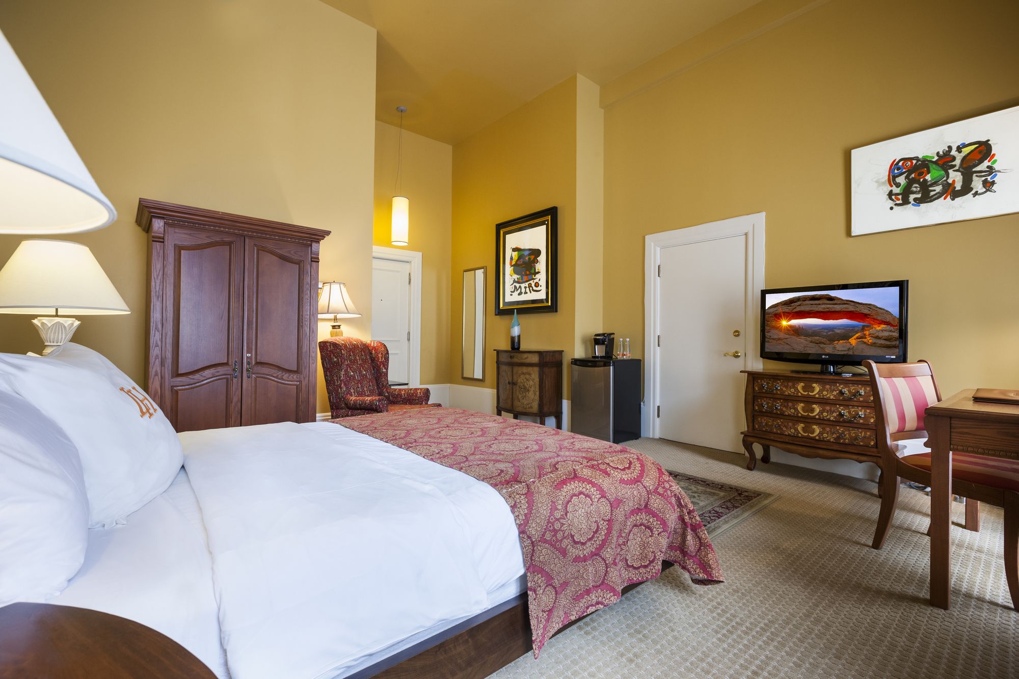 L'Hotel