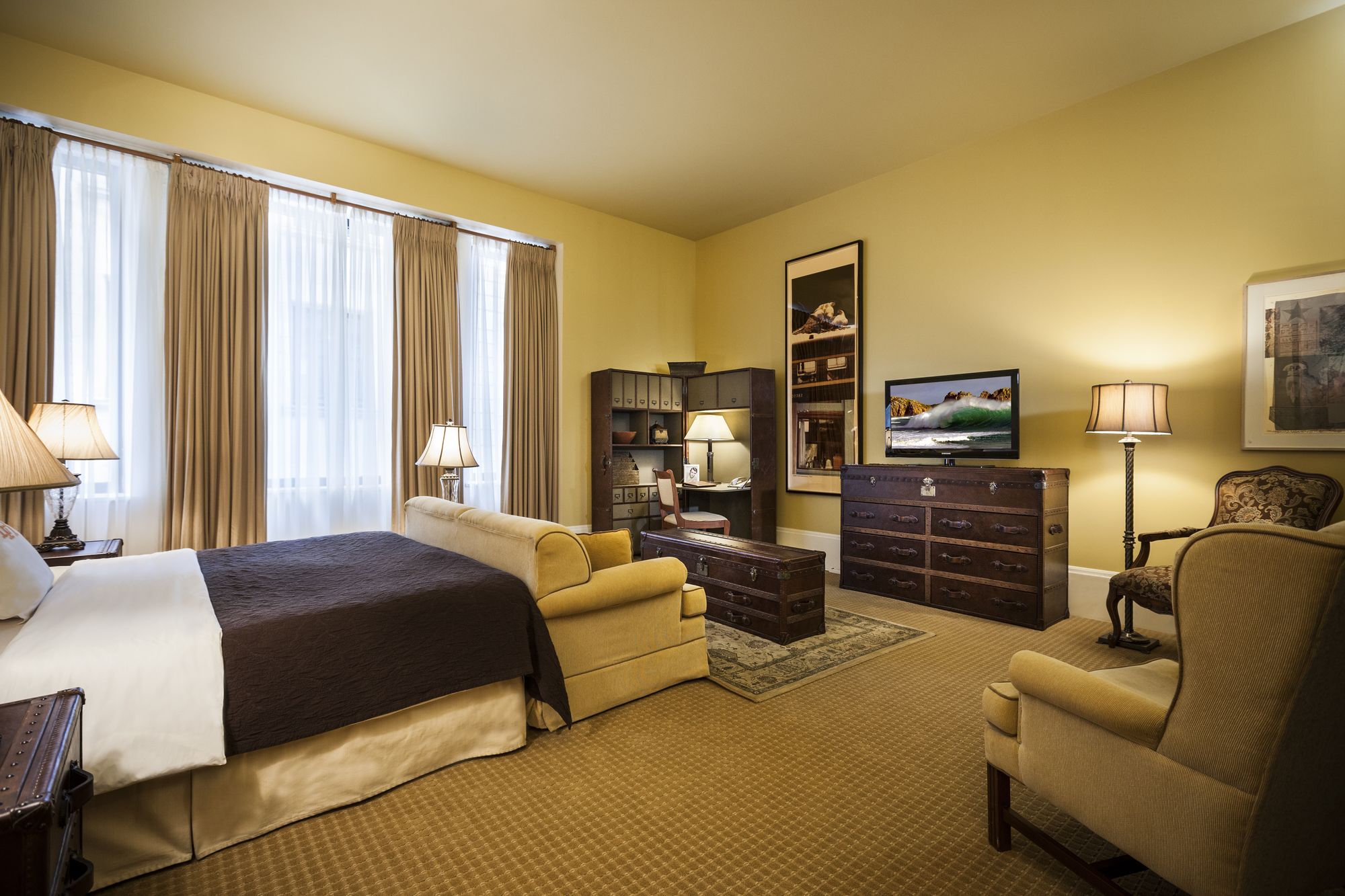 L'Hotel