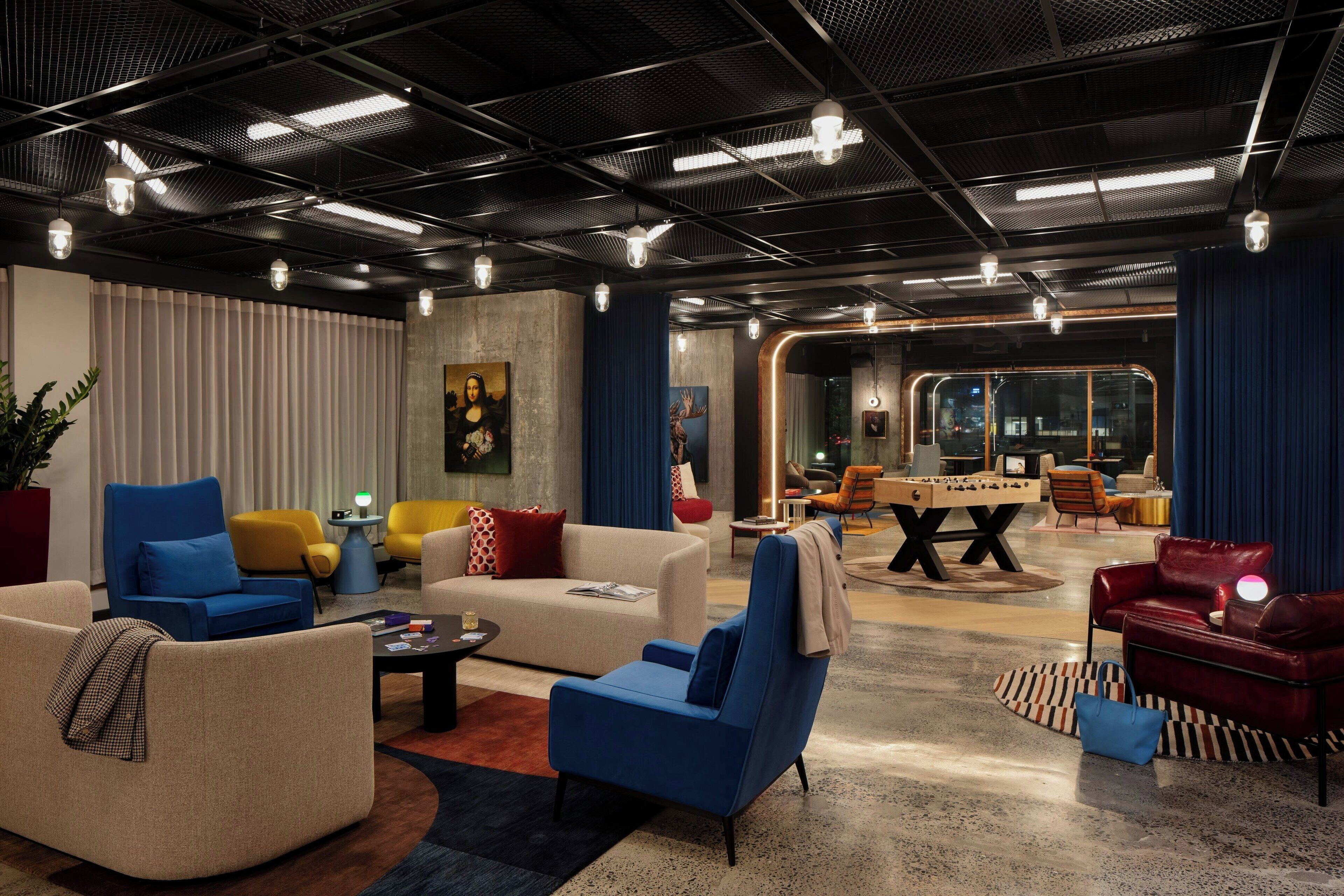 Moxy Montreal Downtown