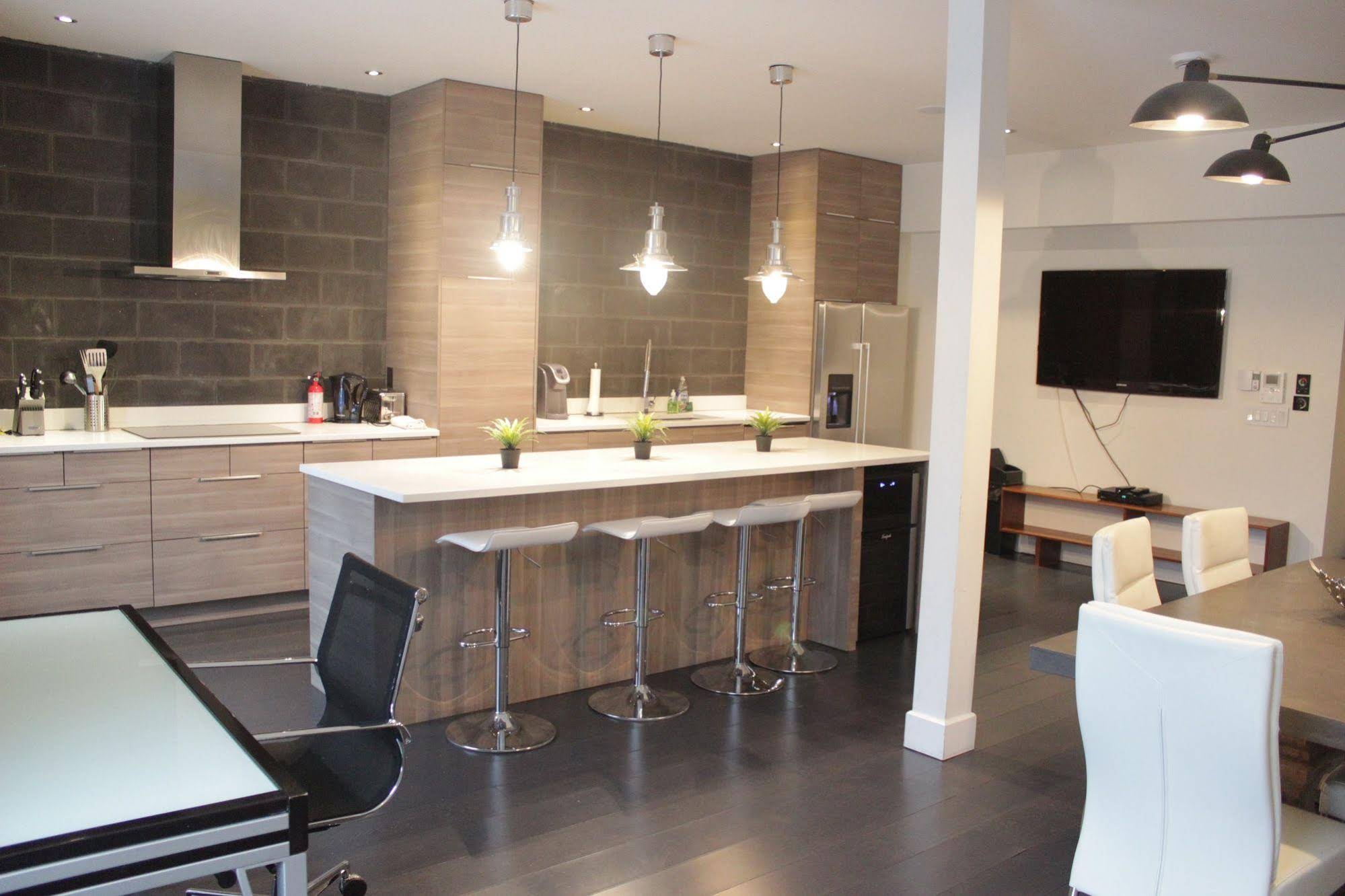 MtlVacationRentals - MTL ZOO