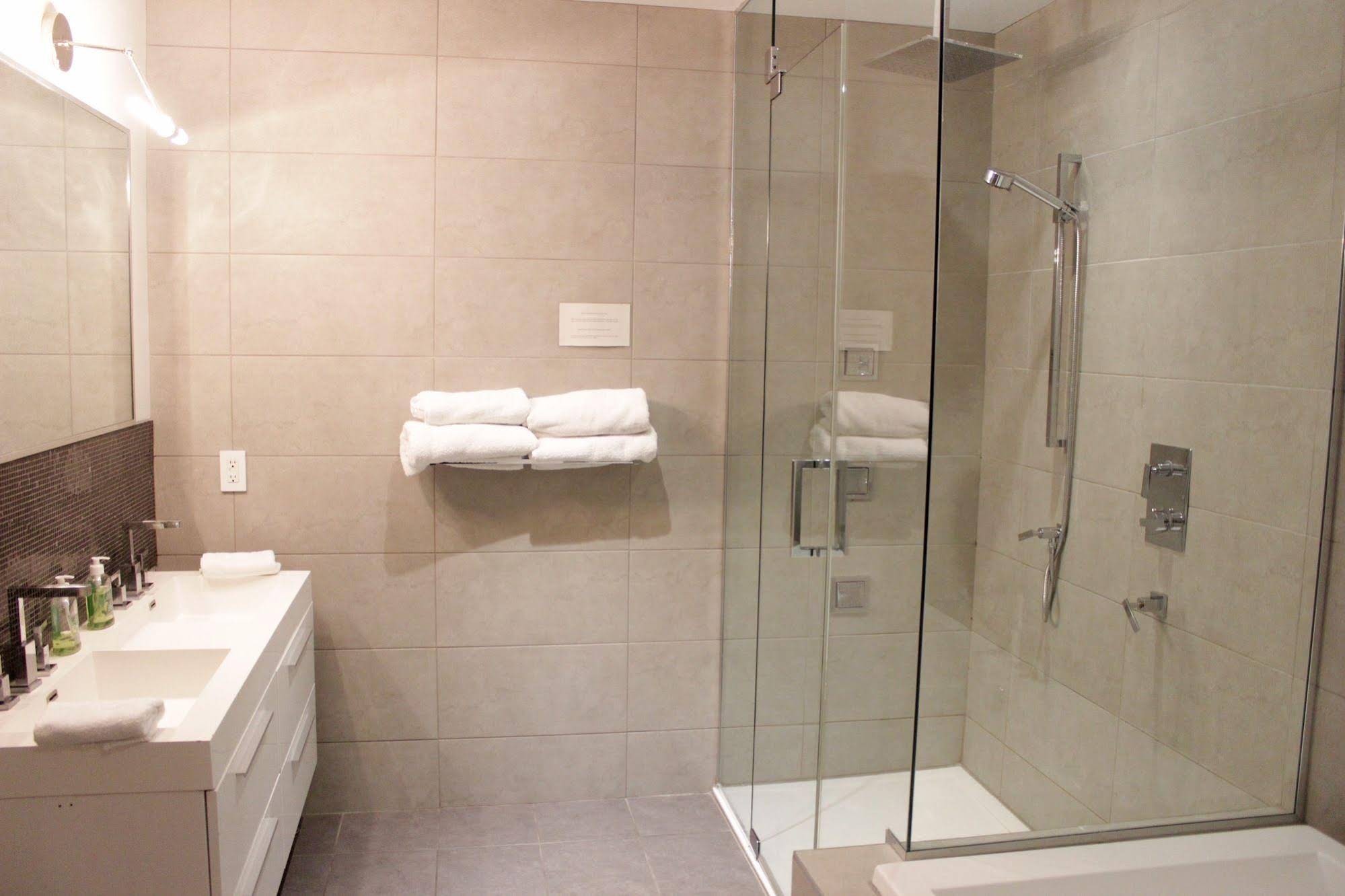 MtlVacationRentals - MTL ZOO