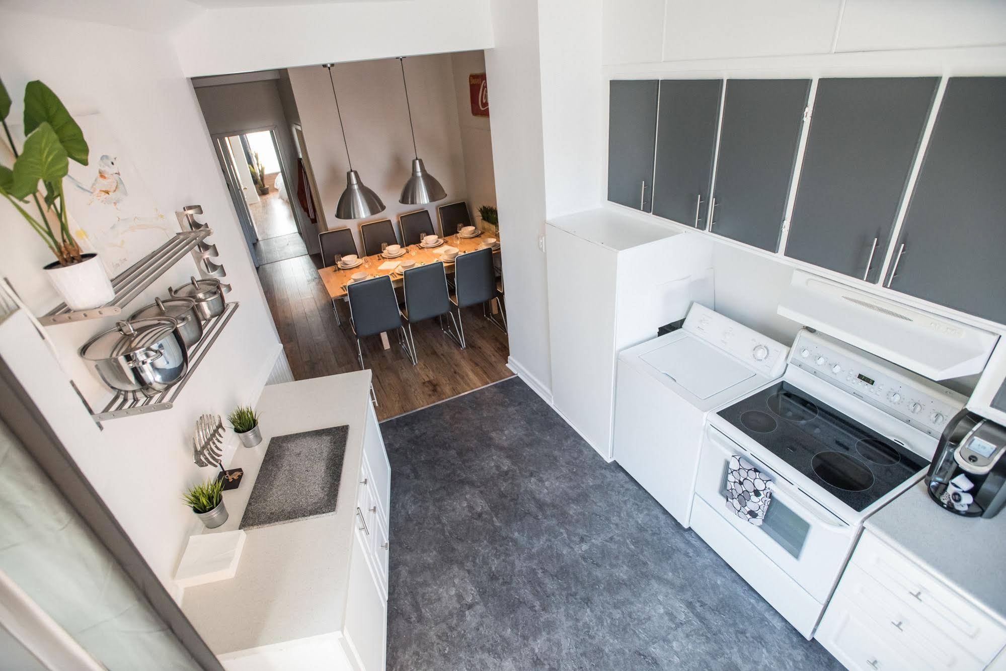 MtlVacationRentals - MTL ZOO