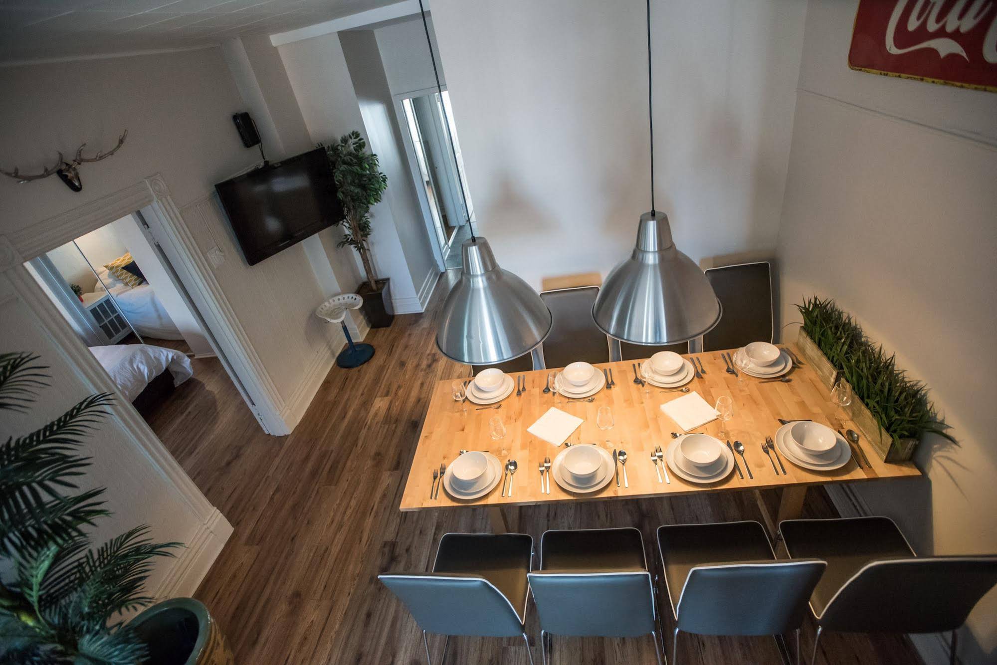 MtlVacationRentals - MTL ZOO