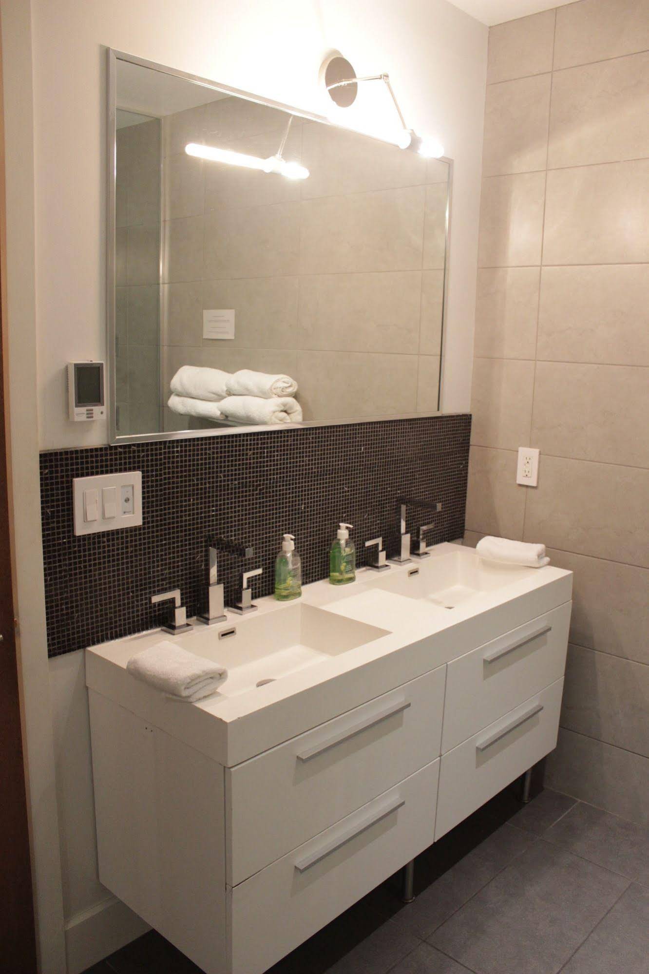MtlVacationRentals - MTL ZOO
