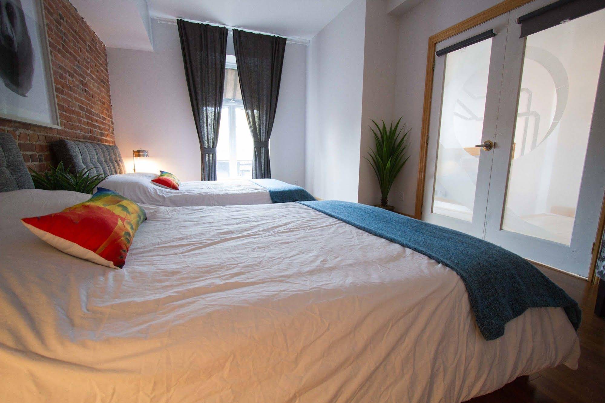 MTLVacationRentals - The City Chalet