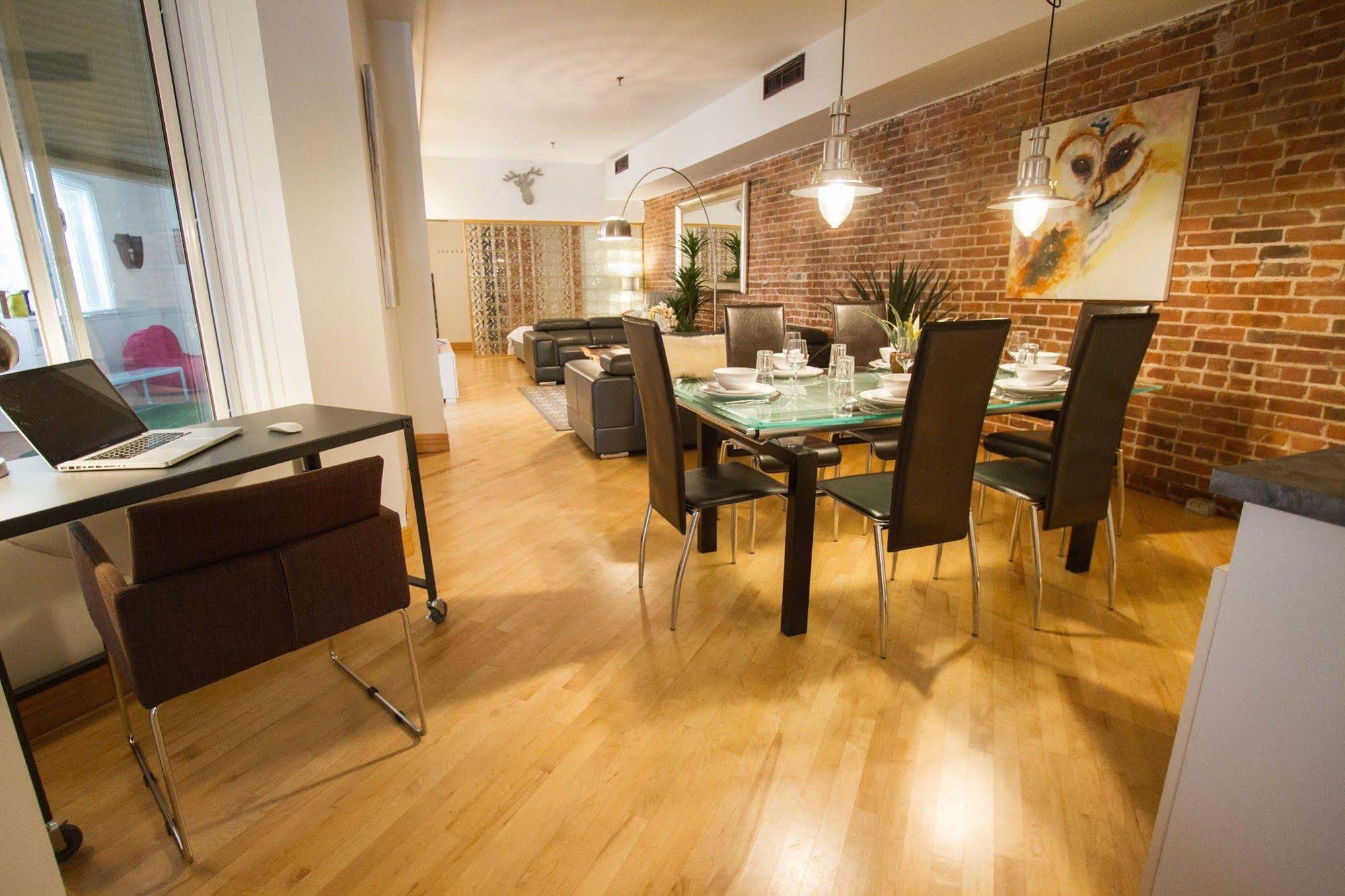 MTLVacationRentals - The City Chalet