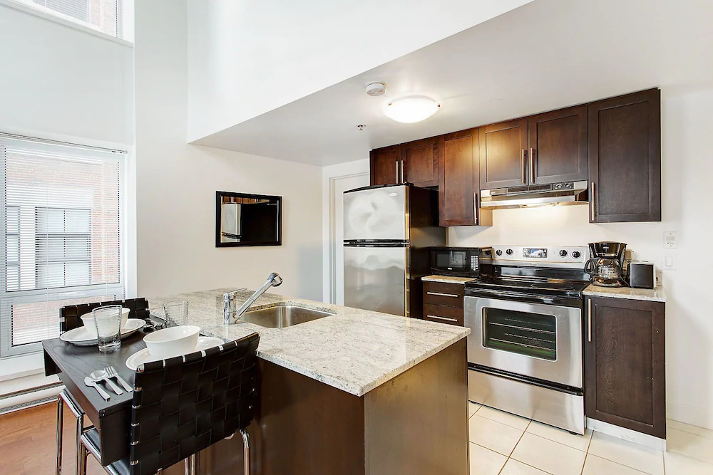 Palais-des-Congrès Furnished Suites by Hometrotting