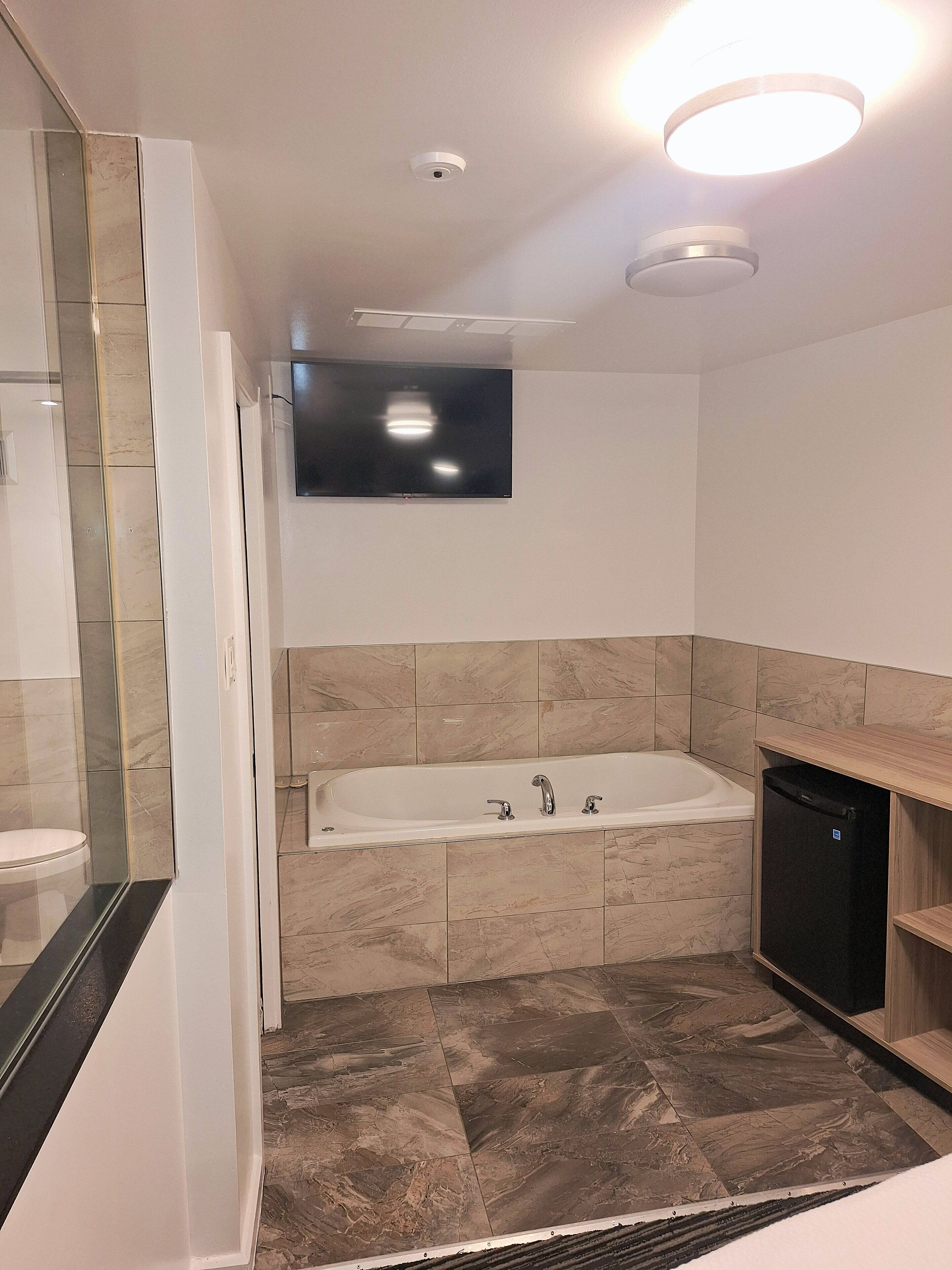 Super 8 by Wyndham Montreal