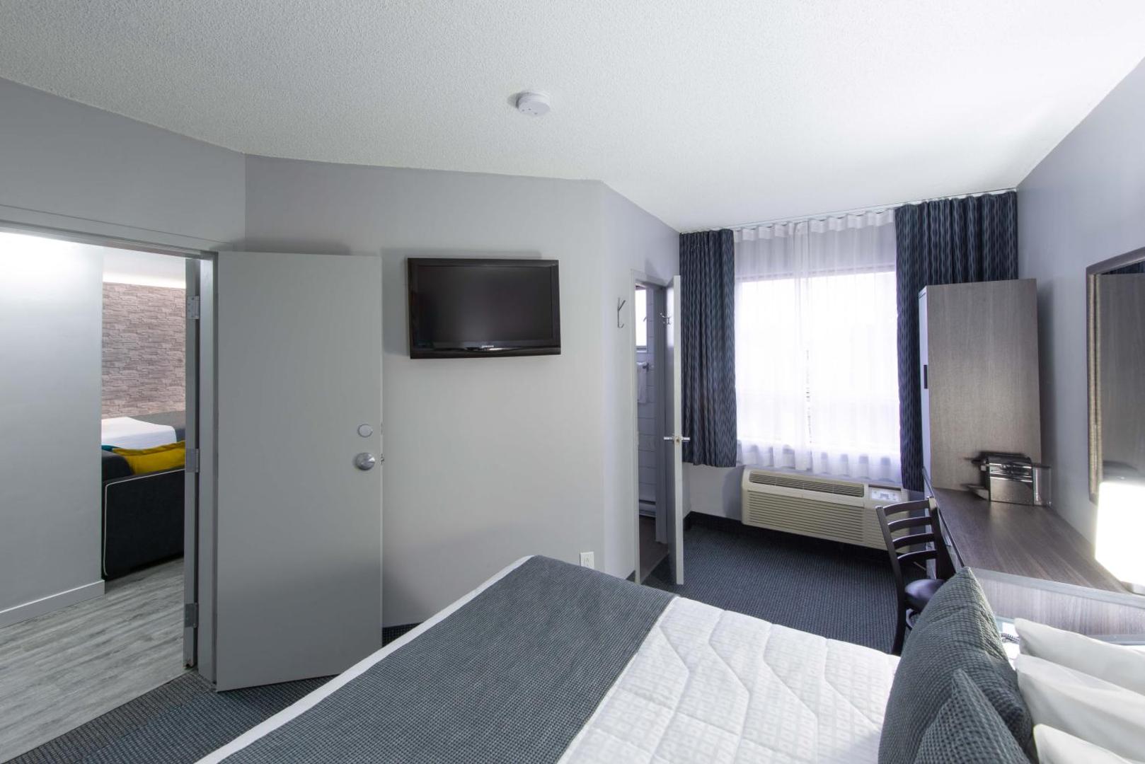 Travelodge Hotel by Wyndham Montreal Centre