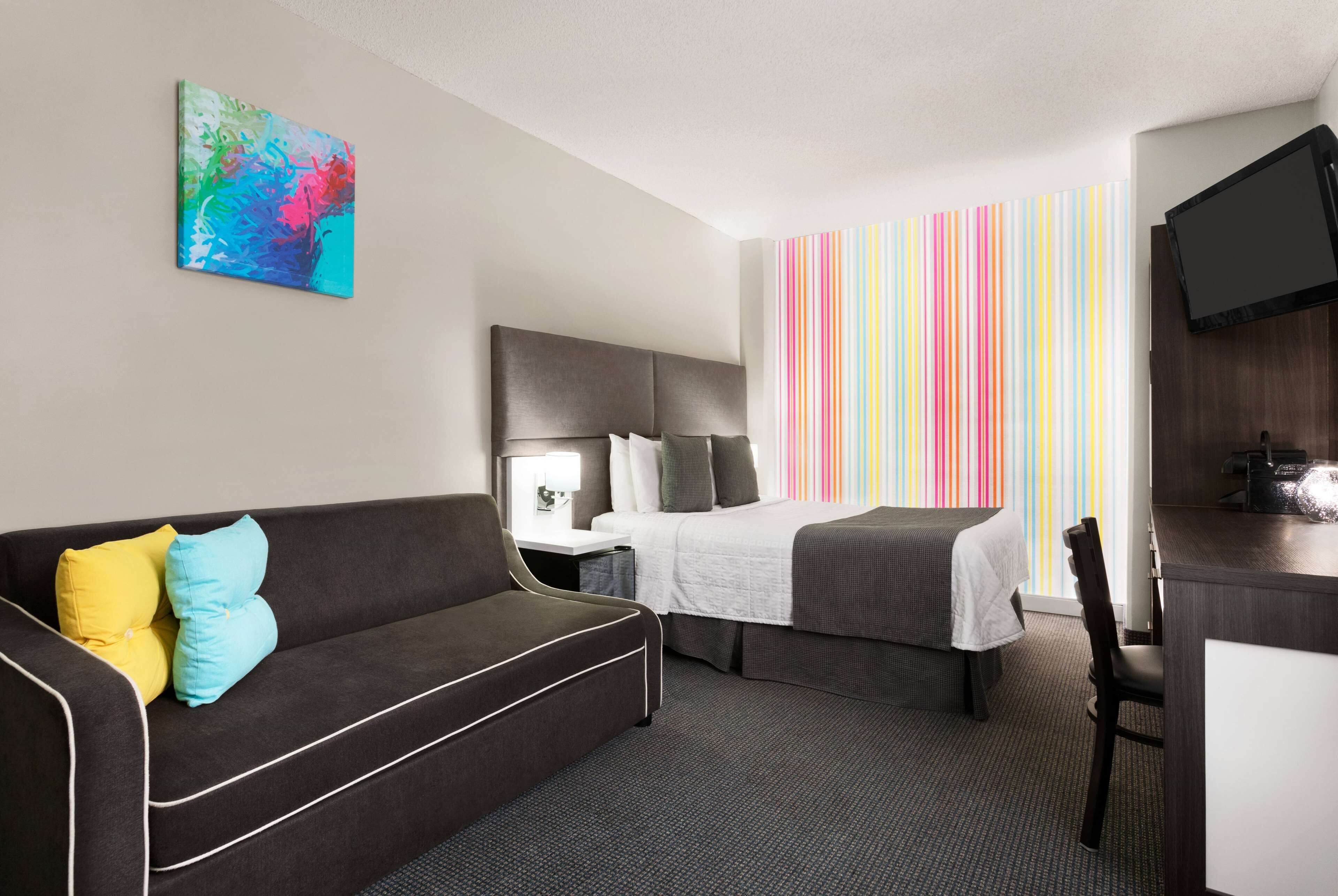 Travelodge Hotel by Wyndham Montreal Centre