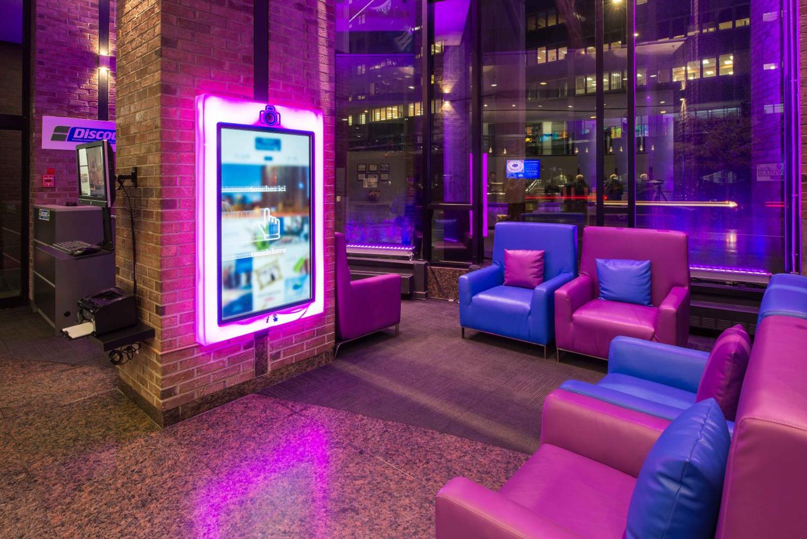 Travelodge Hotel by Wyndham Montreal Centre