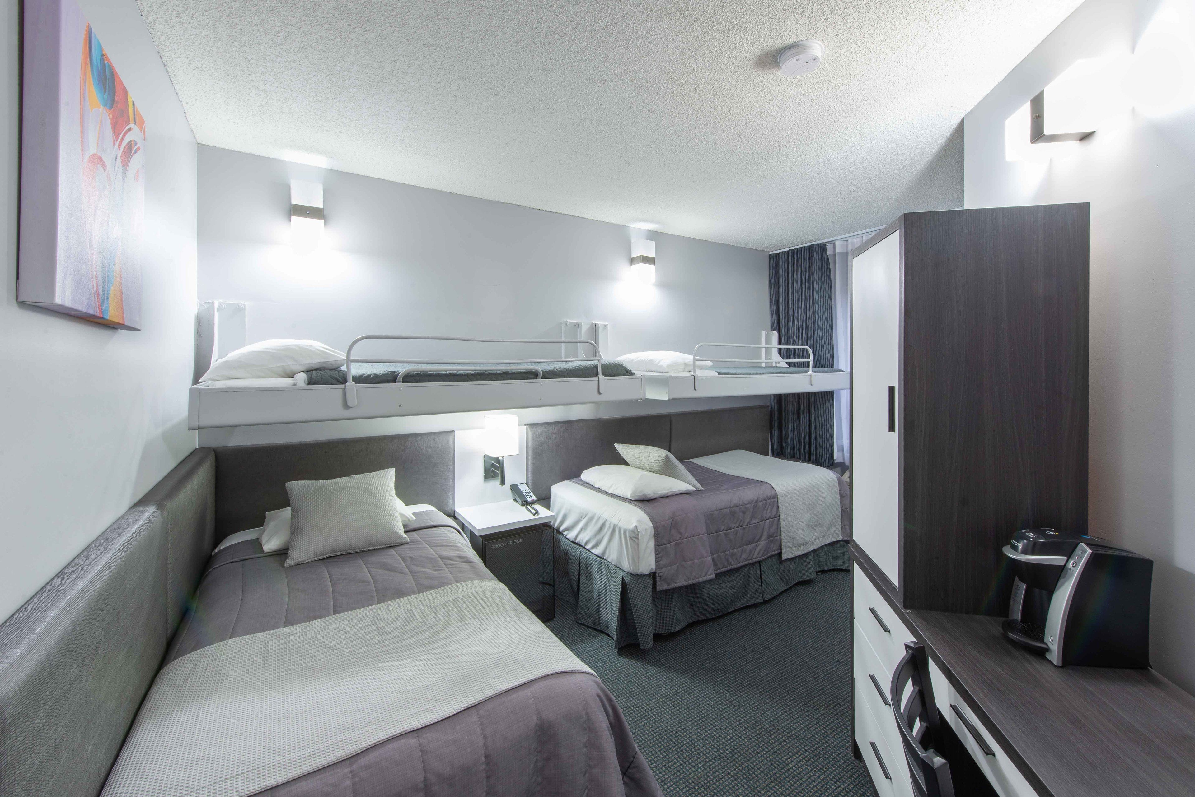 Travelodge Hotel by Wyndham Montreal Centre