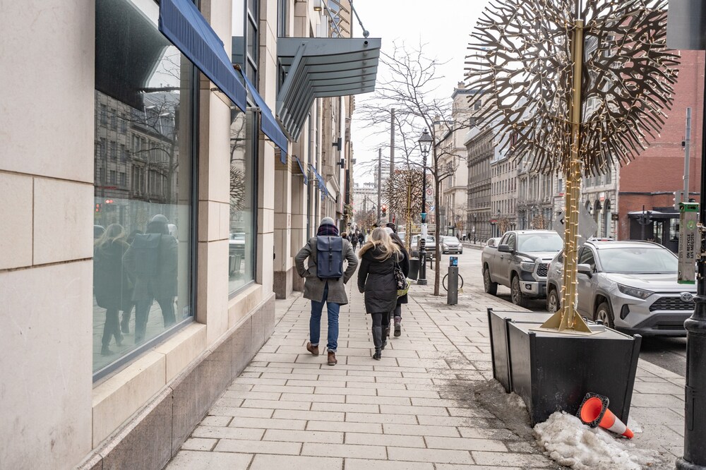 Sonder Le Victoria Apartments Old Montreal