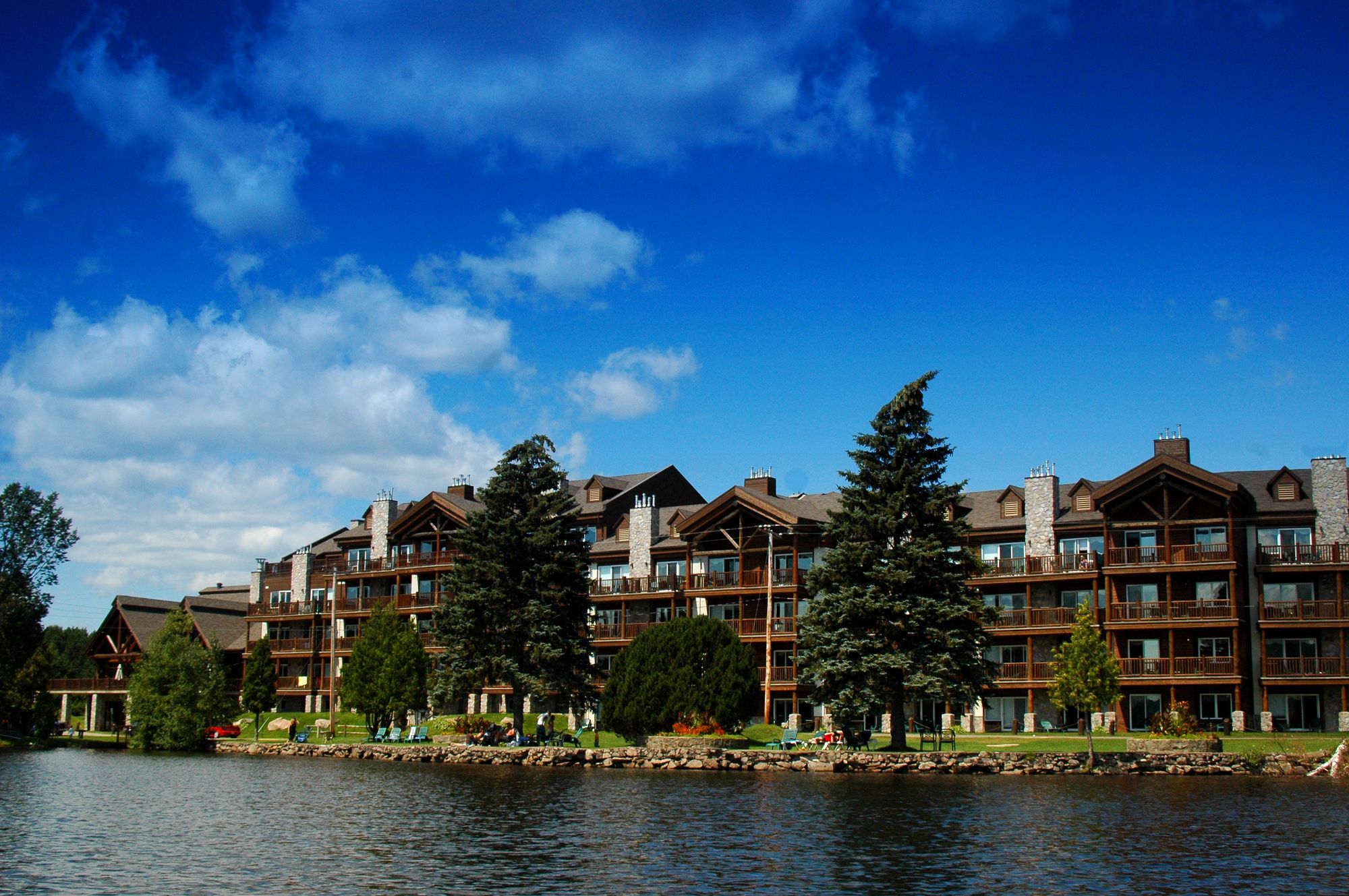 Le Grand Lodge Mont-Tremblant