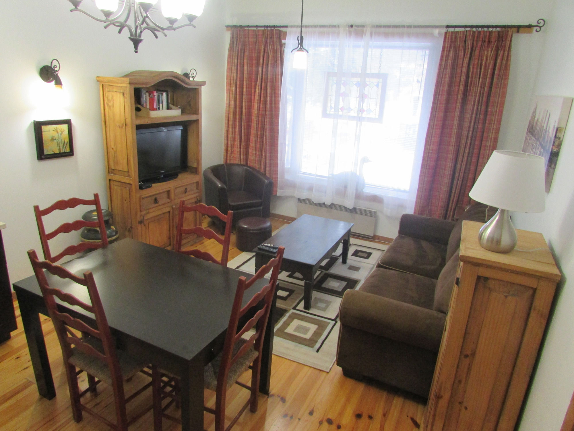 Le Refuge Confort & Suites Auberge Hotel