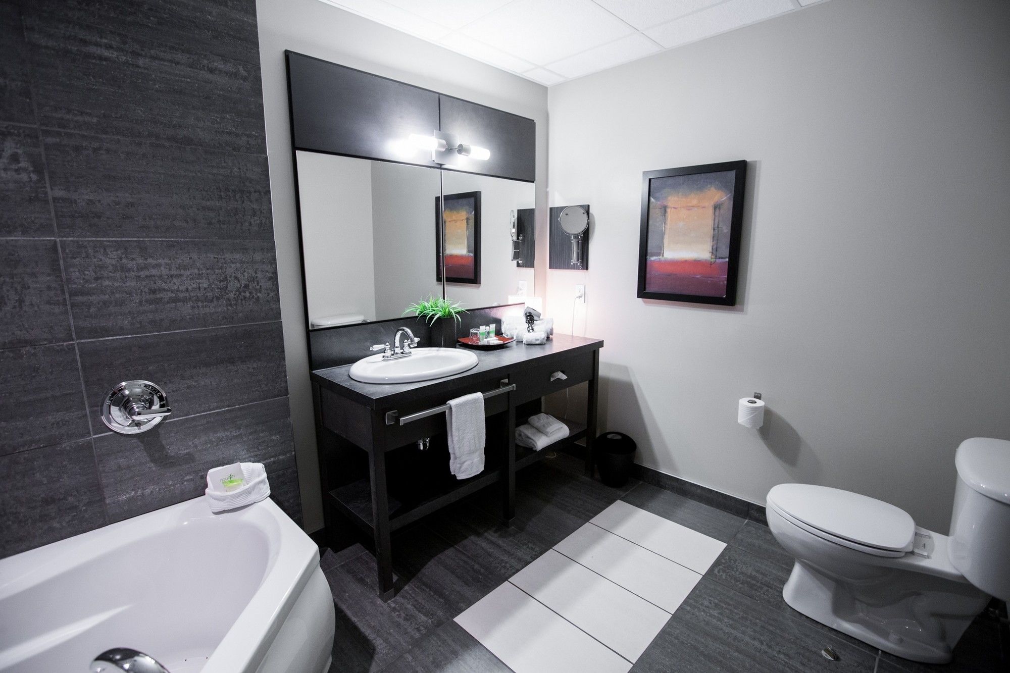 Grand Times Hotel Quebec City Airport