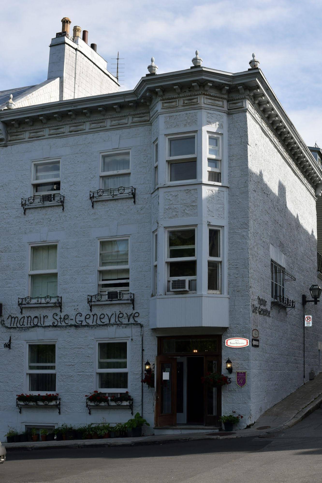 Hotel Manoir Ste-Geneviève