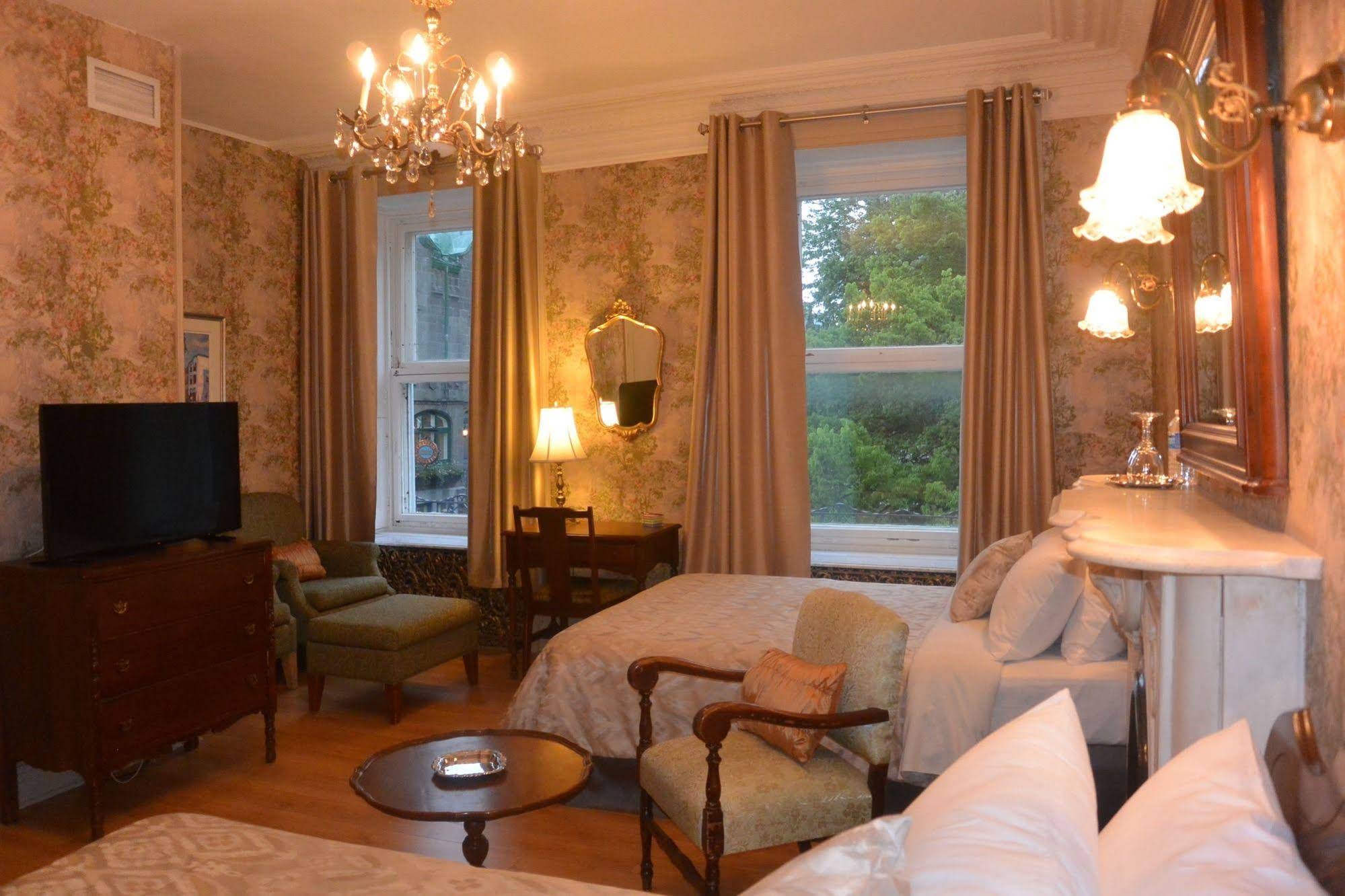 Hotel Manoir Ste-Geneviève