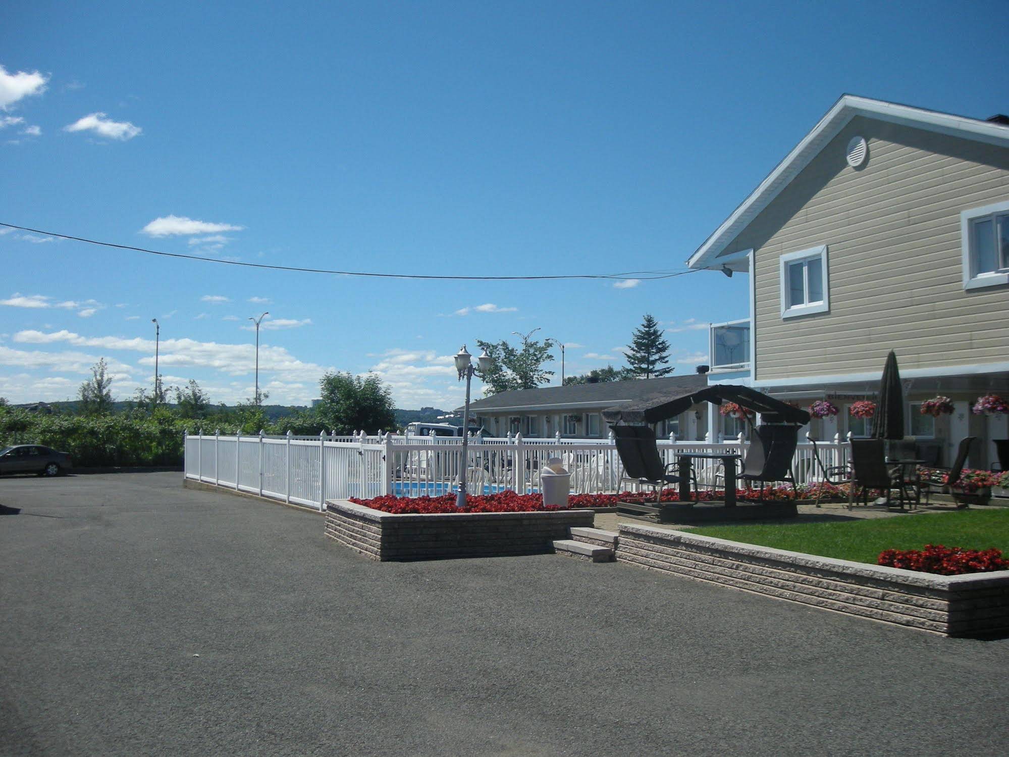 Motel Chevalier