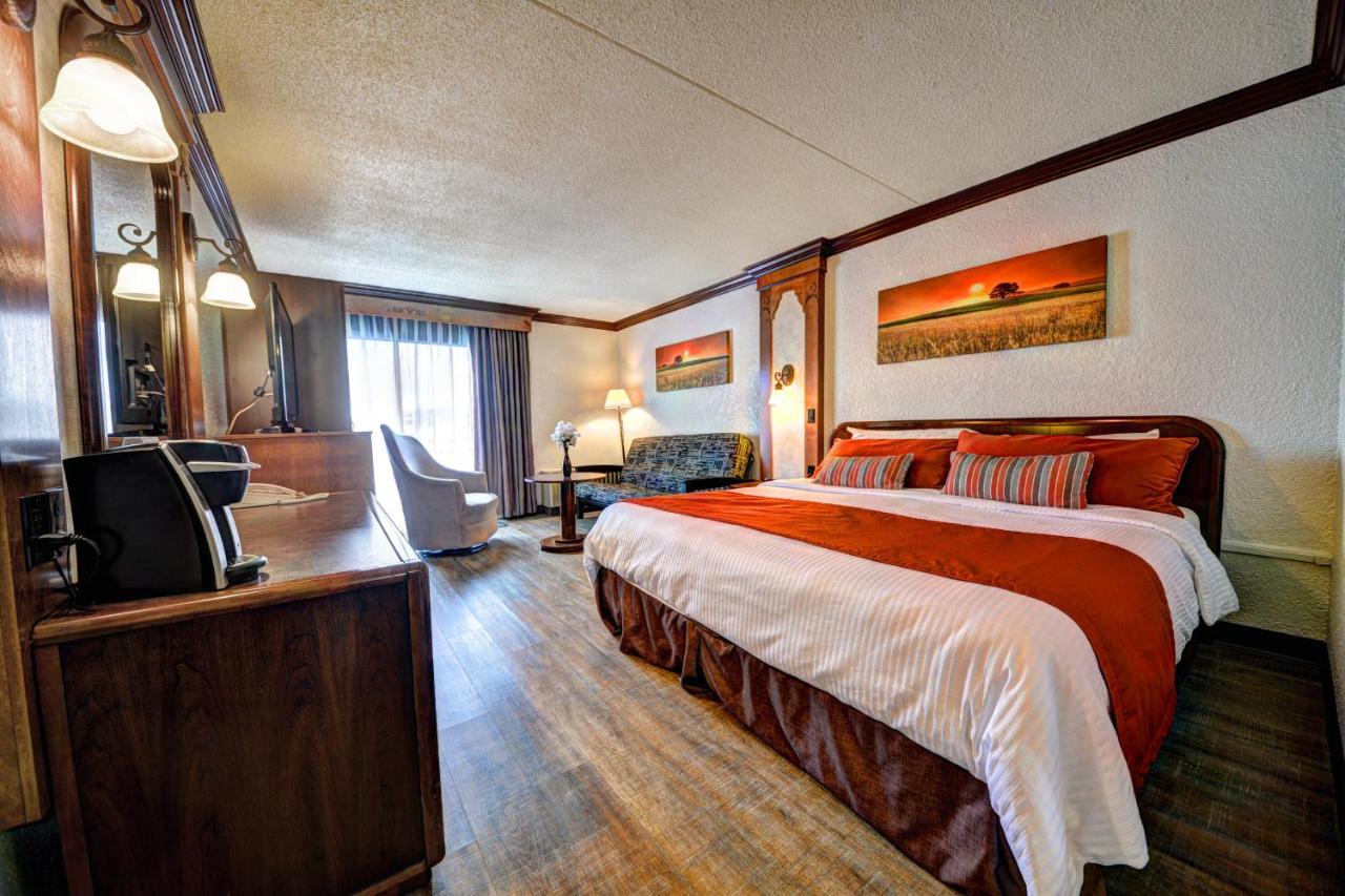 Hotel Universel