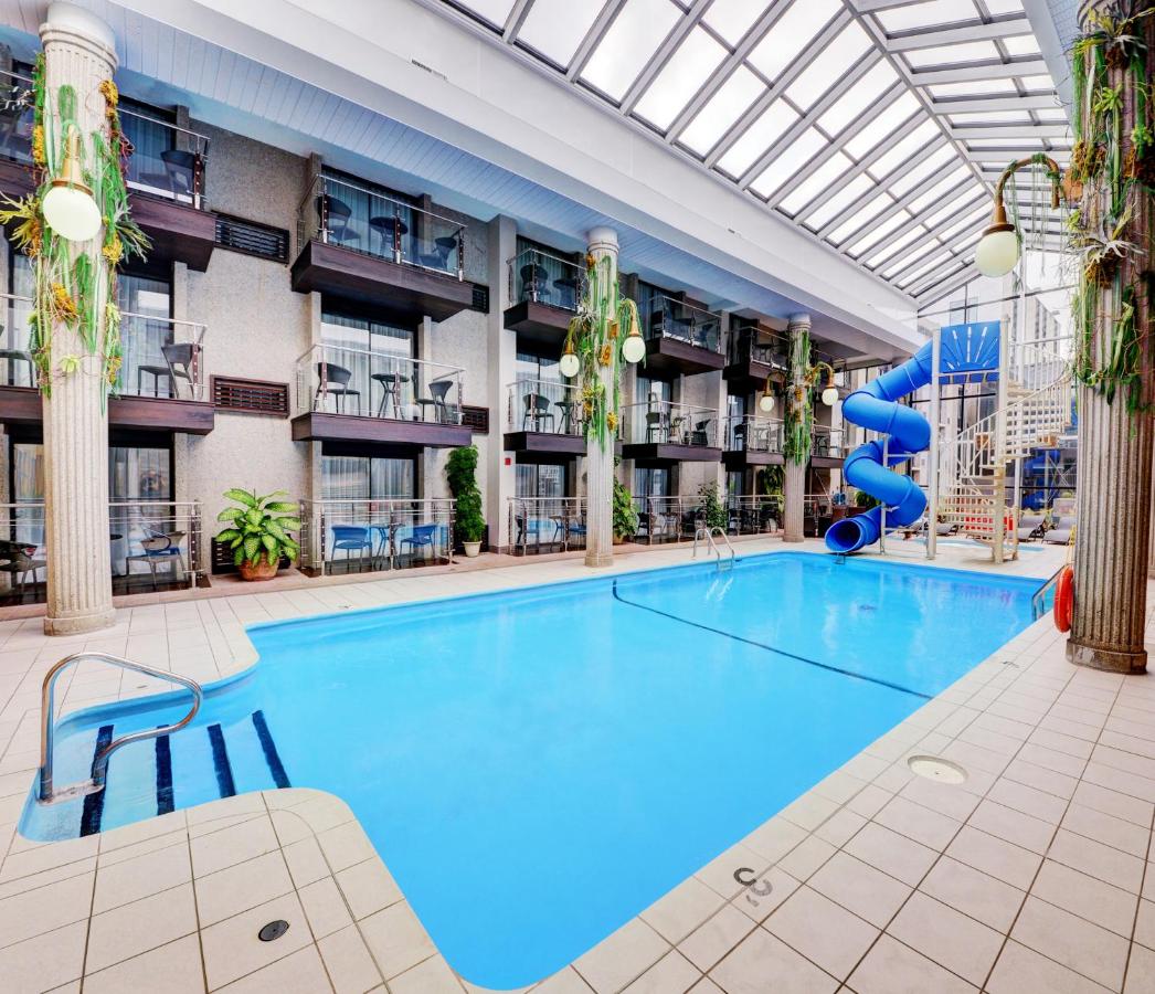 Hotel Universel