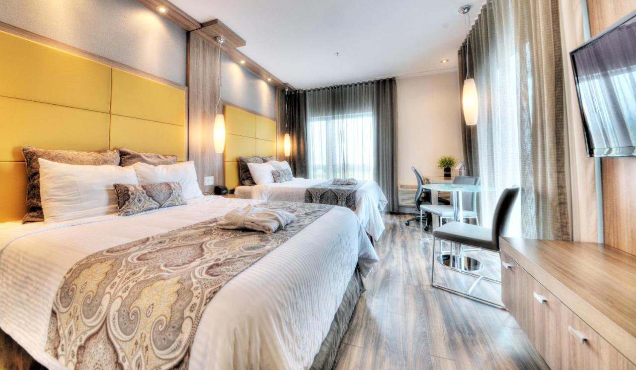 Hotel Universel